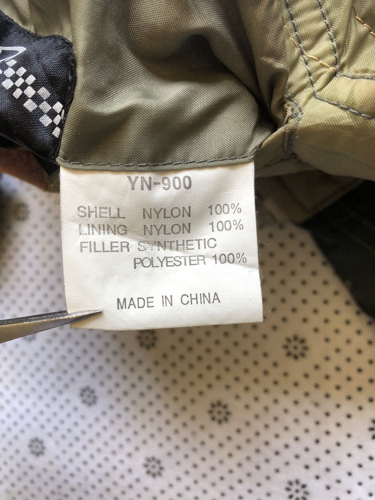 YELLOW CORN Yellow Corn Camouflaged light puffers Size US M / EU 48-50 / 2 - 13 Thumbnail