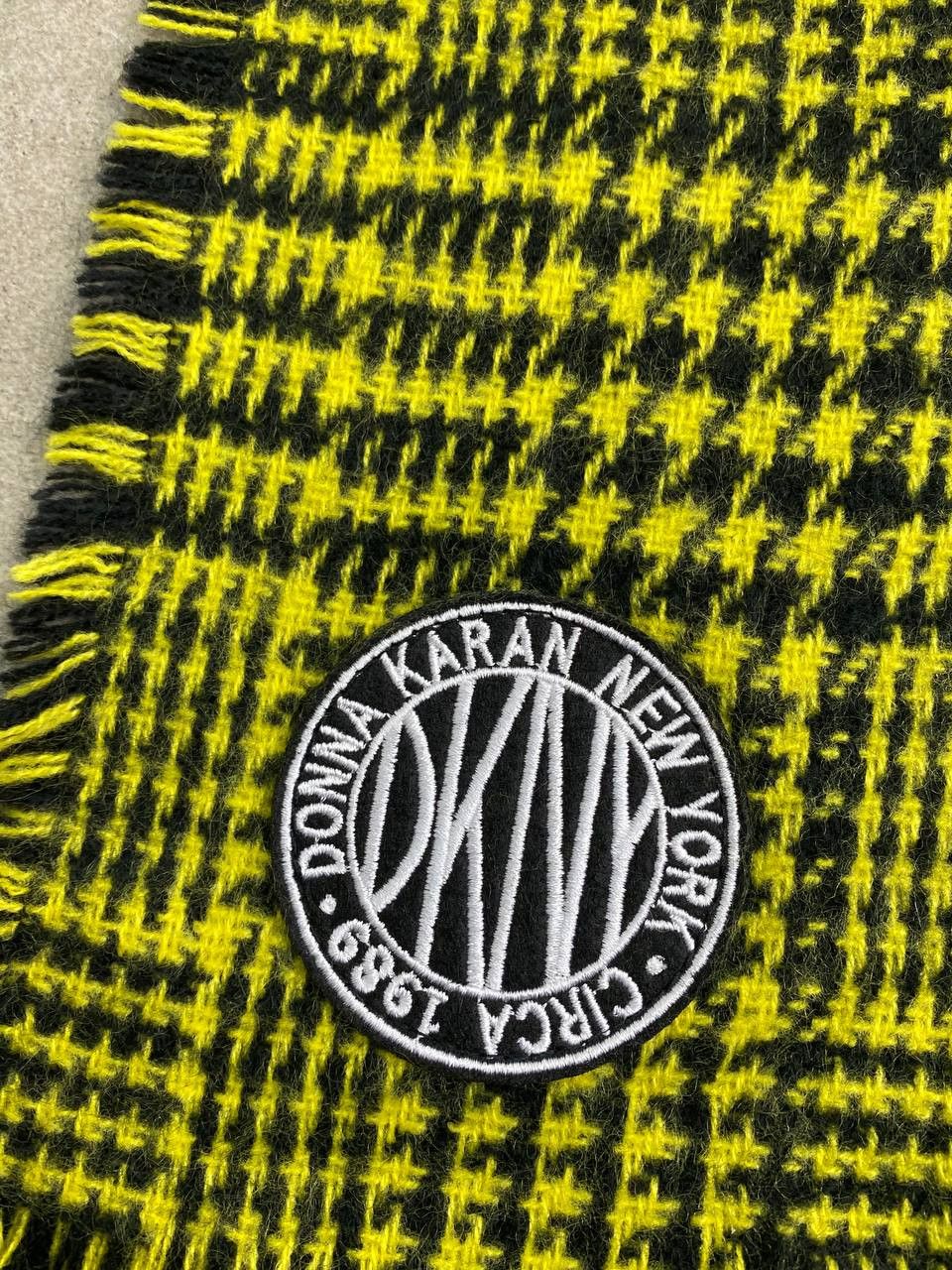 DKNY DKNY Y2K Check Acrylic Logo Scarf Size ONE SIZE - 5 Thumbnail