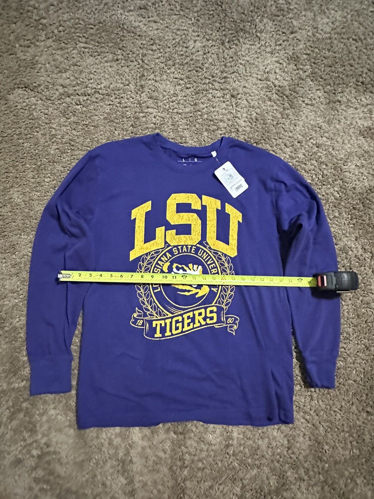 NCAA Vintage NCAA LSU Tigers shirt 00s size large Size US L / EU 52-54 / 3 - 4 Thumbnail