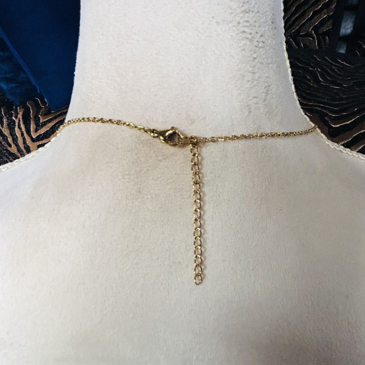Handmade Handcrafted vintage brass shell pendant on chain necklace Size ONE SIZE - 5 Thumbnail