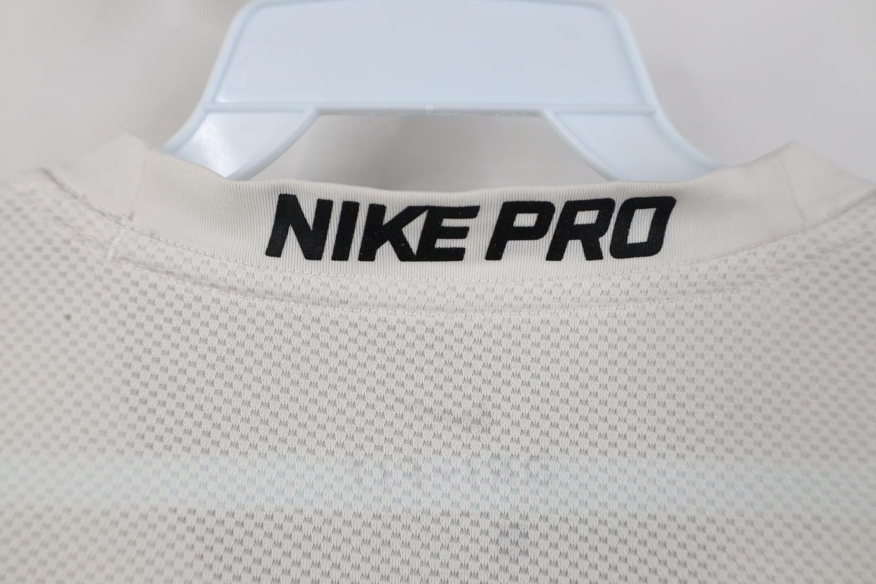 Nike Nike Pro Combat Compression Training Long Sleeve T-Shirt Size US S / EU 44-46 / 1 - 11 Thumbnail
