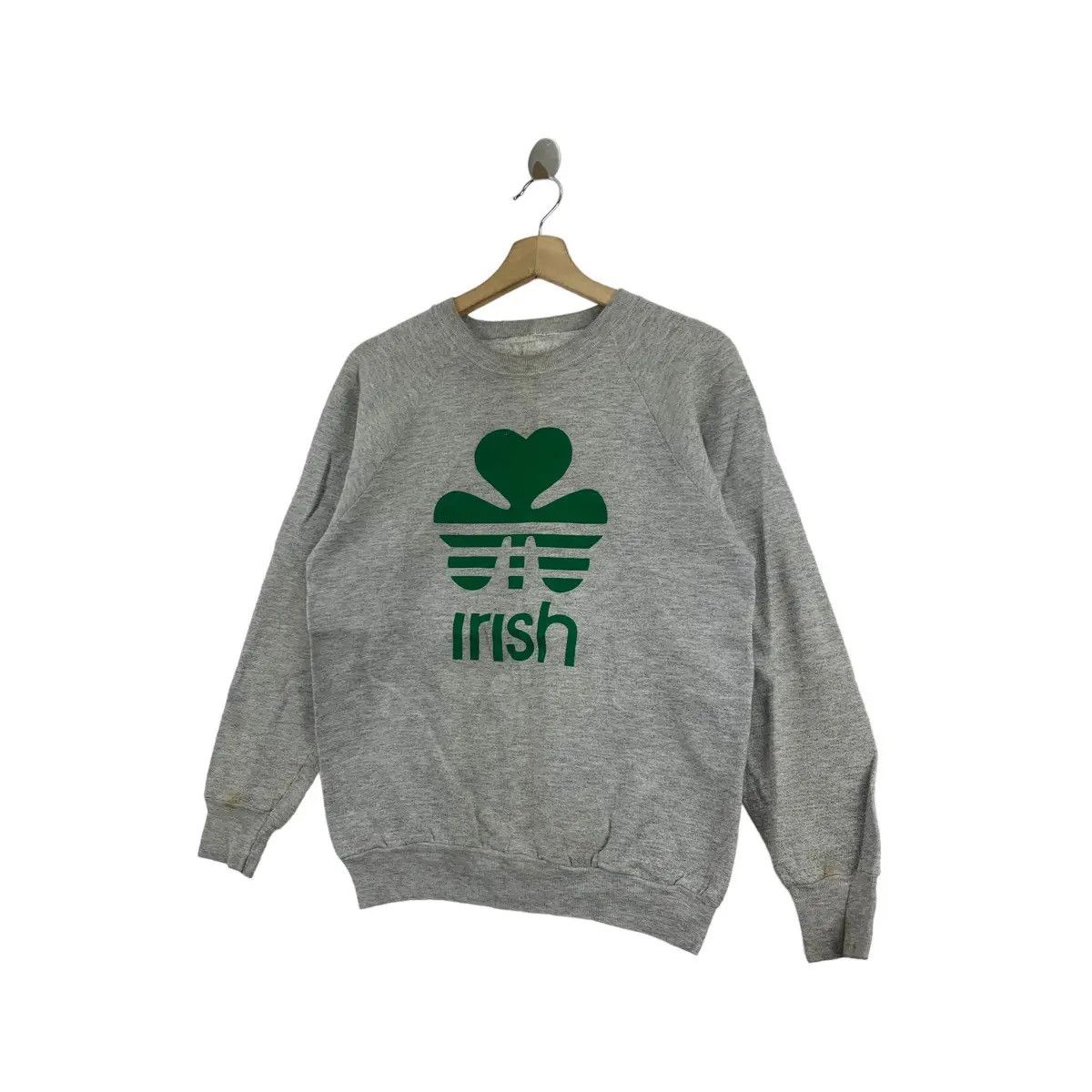 Vintage Vintage 90’ IRISH LUCK SHAMROCK Big Logo Sweatshirt Sweater Size M / US 6-8 / IT 42-44 - 2 Thumbnail