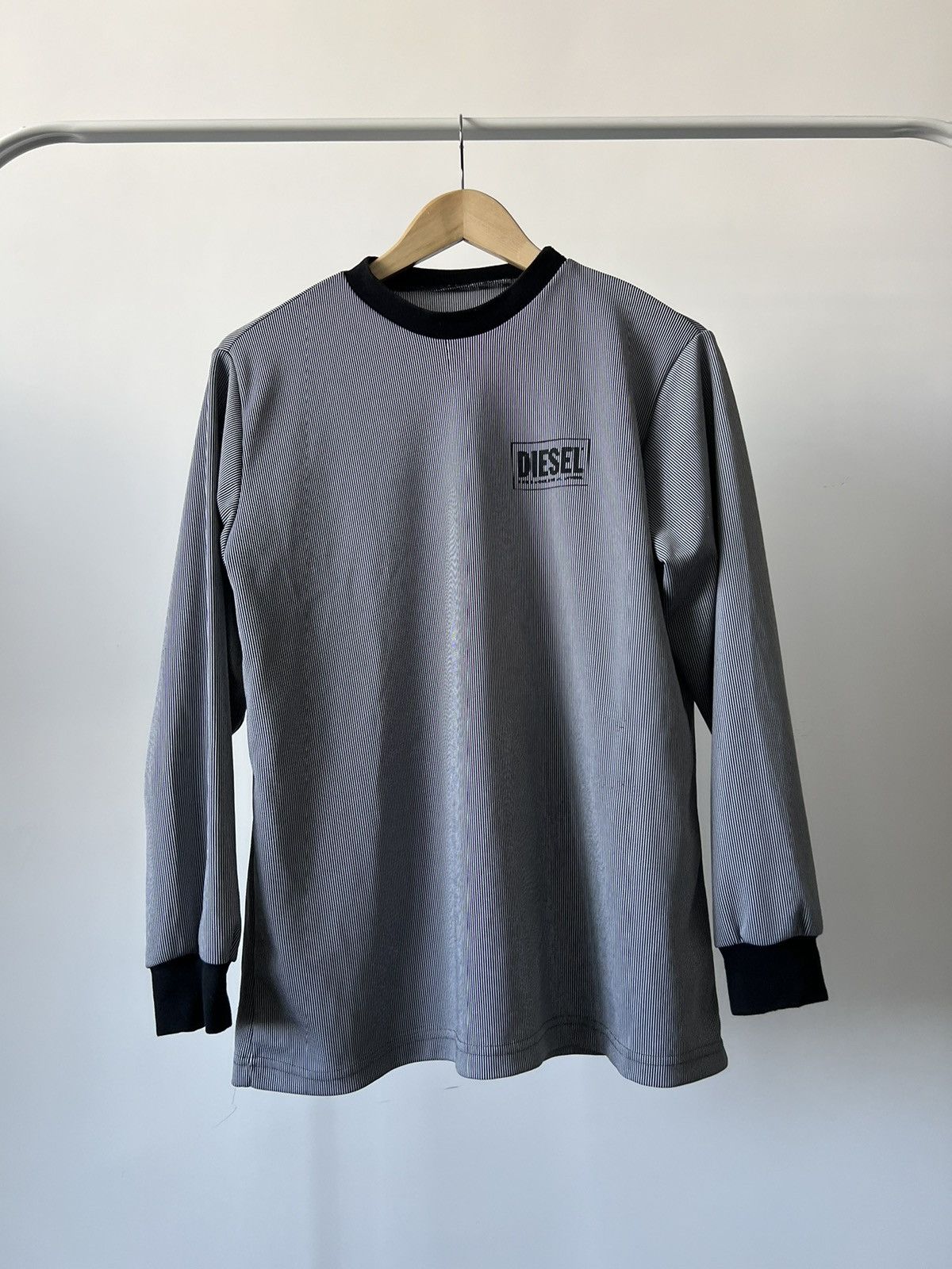 Designer 💌 VINTAGE Y2K 00’s DIESEL DISTRESSED SWEATSHIRT STRIPED Size US L / EU 52-54 / 3 - 13 Thumbnail