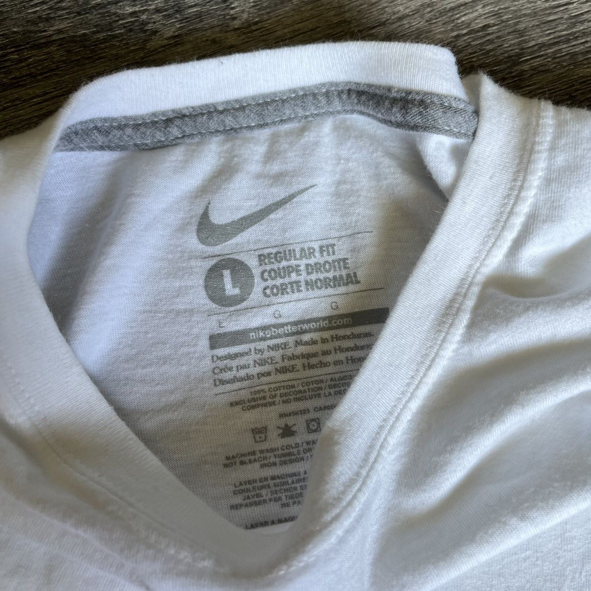 Nike Vintage Nike UVA Virginia Basketball Center Swoosh Logo Tee Size US L / EU 52-54 / 3 - 4 Thumbnail