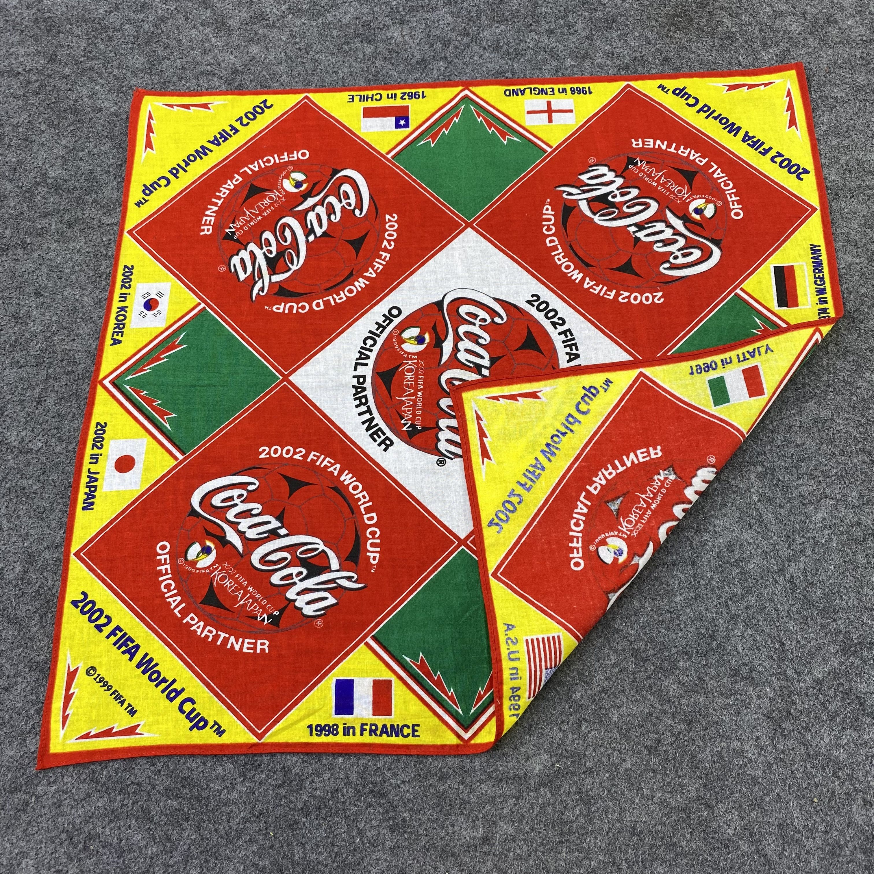 Coca Cola Fifa World Cup coca cola handkerchief neckerchief-B1444 Size ONE SIZE - 5 Thumbnail