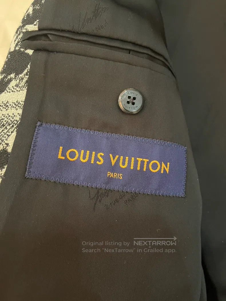 Louis Vuitton Louis Vuitton Asymmetric splice design jacket Size US M / EU 48-50 / 2 - 7 Thumbnail