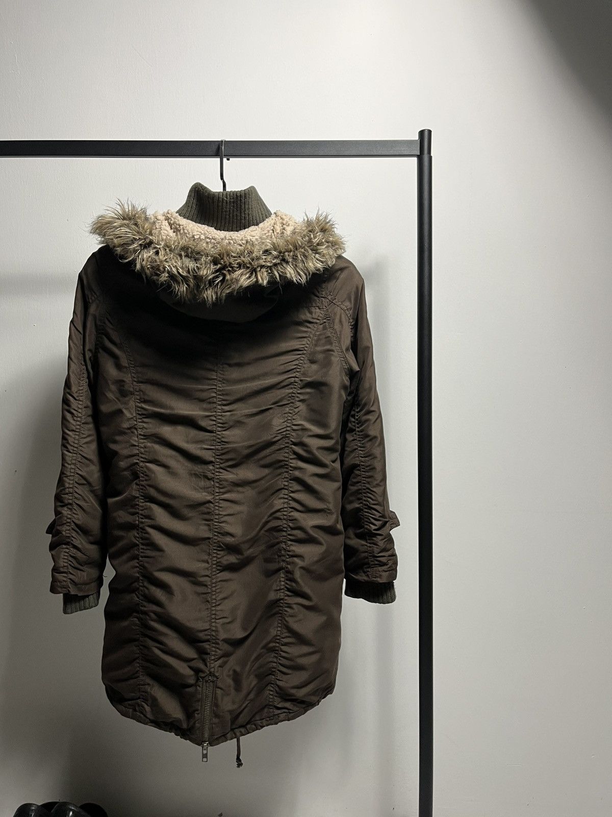 Le Grande Bleu (L.G.B.) G. Faux Fur LGB Style Fishtail Parka Size US M / EU 48-50 / 2 - 17 Thumbnail