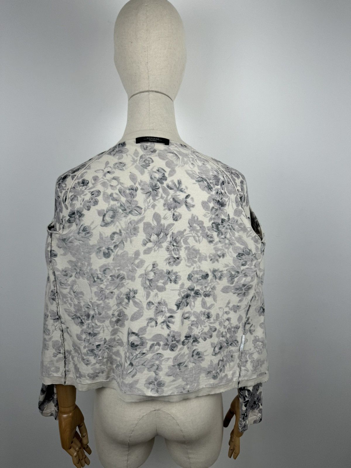 Weekend Max Mara Women’s Weekend Max Mara Cardigan Sweater size US10 Size L / US 10 / IT 46 - 5 Thumbnail