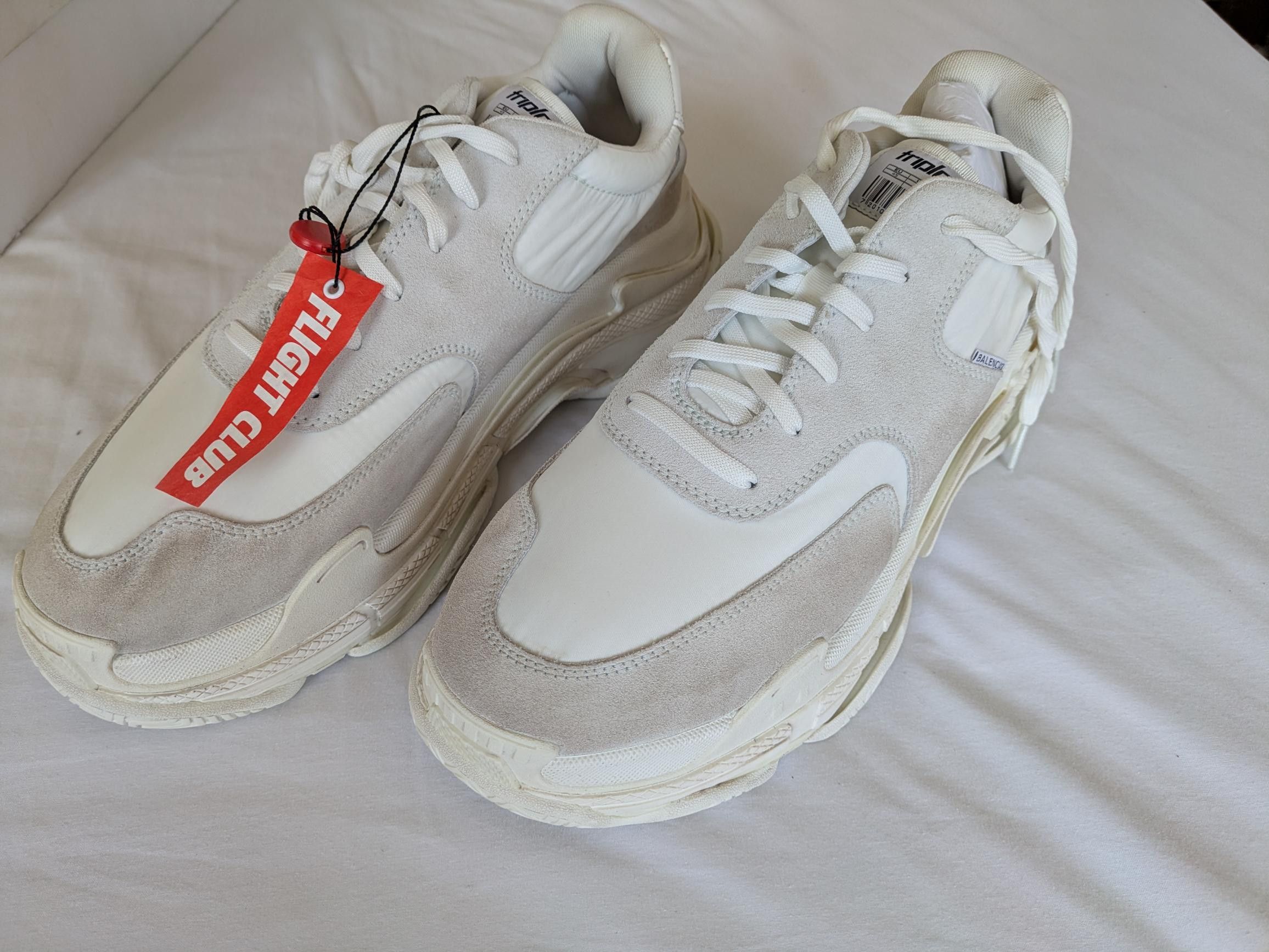 Balenciaga Balenciaga Triple S White Ecru Size US 12 / EU 45 - 2 Thumbnail