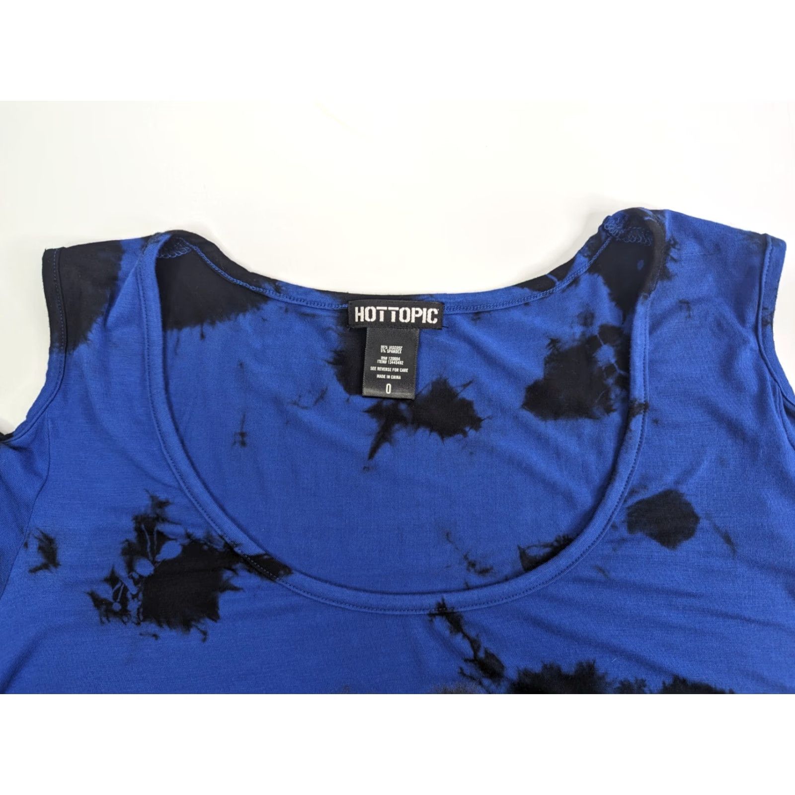 Hot Topic VINTAGE Hot Topic Tank Shirt Women Plus Size 0 Blue Skull Tie-Dye Cold Shoulder Lace-Up Top Mens Womens Girls Size XS / US 0-2 / IT 36-38 - 7 Thumbnail