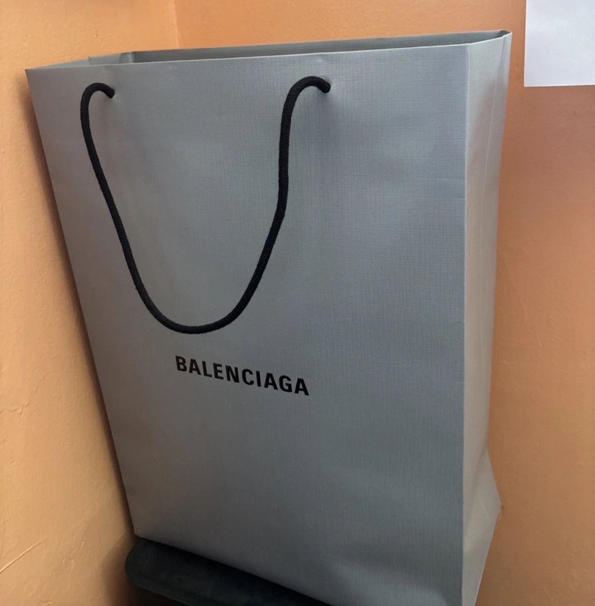 Balenciaga Balenciaga size 3/XL OVERSIZE Hoodie Tape Ripped Pocket Size US XXL / EU 58 / 5 - 8 Thumbnail