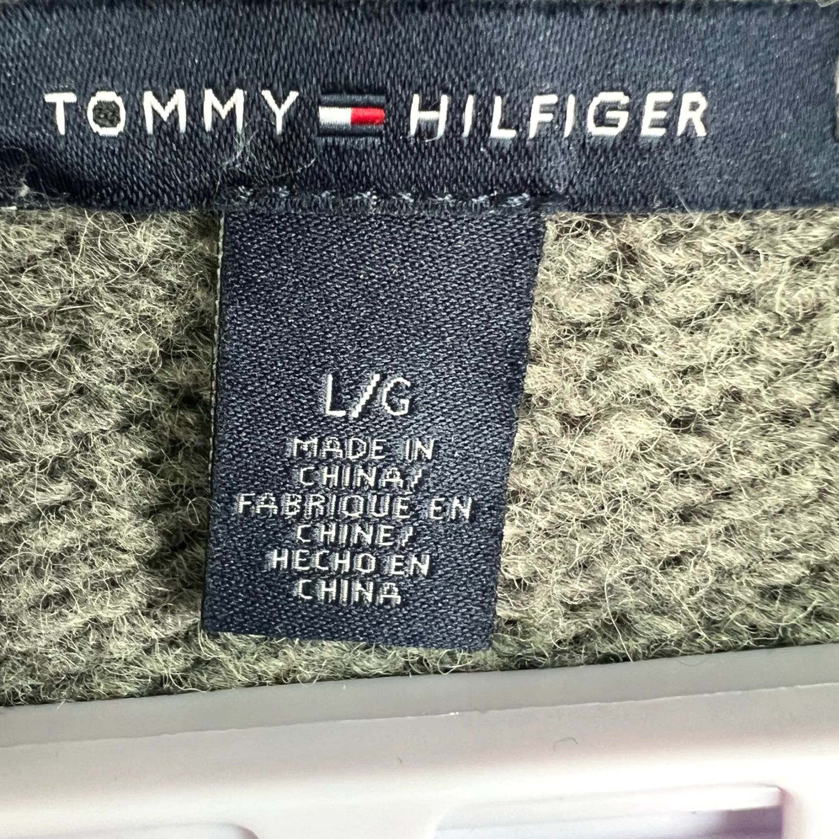 Tommy Hilfiger Tommy Hilfiger Cardigan Cable Knit Gray Womens L Size Regular Knit Wool Blend Button Accents Casual Workwear 90s Classic Designer Fall Winter Spring Size L / US 10 / IT 46 - 3 Thumbnail