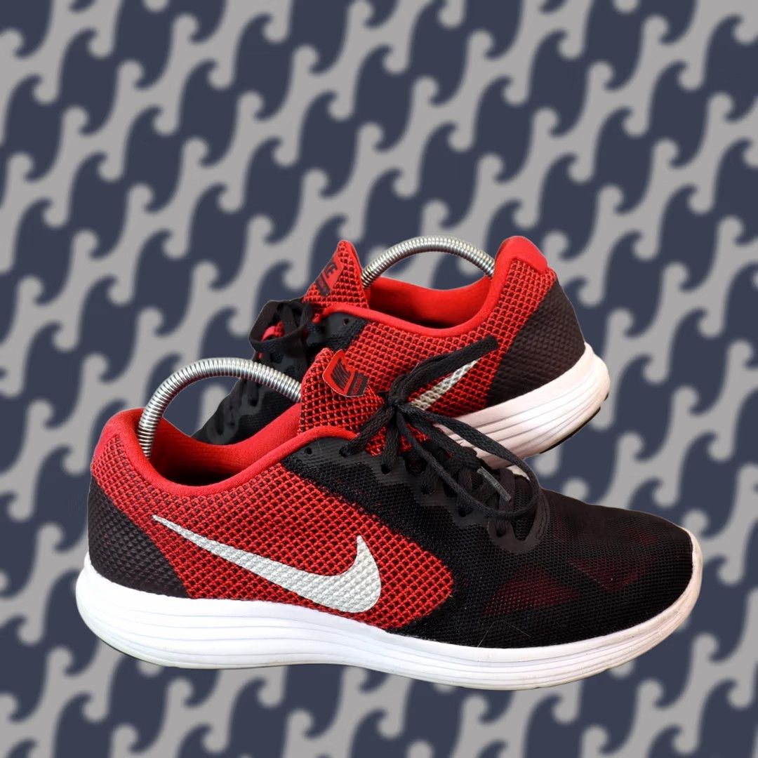 Nike Nike Sneaker Mens 10.5 Black Revolution Men Running Red Size US 11 / EU 44 - 1 Thumbnail