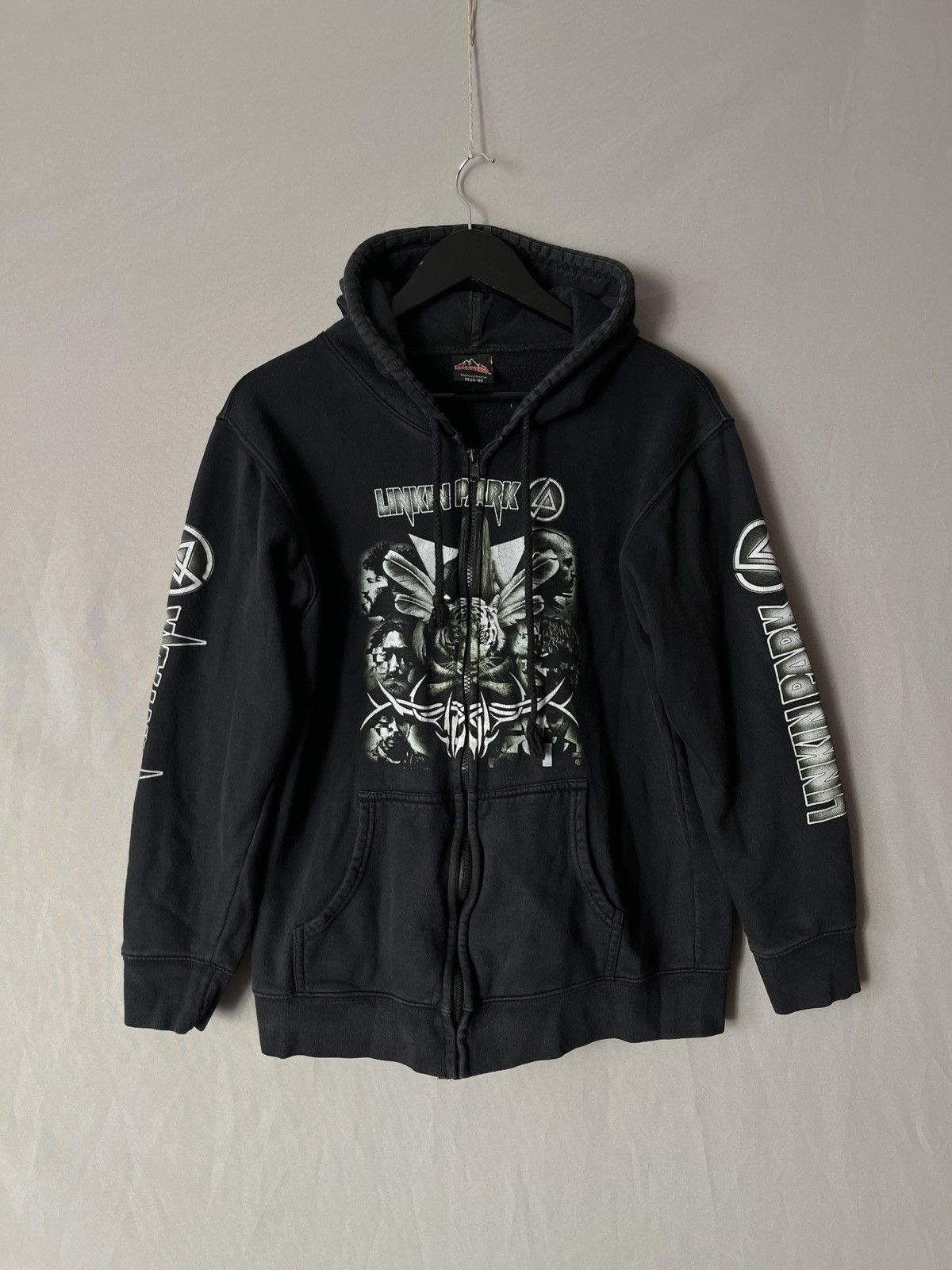 Band Tees Linkin Park Big Print Vintage Hoodie Size US M / EU 48-50 / 2 - 1 Thumbnail