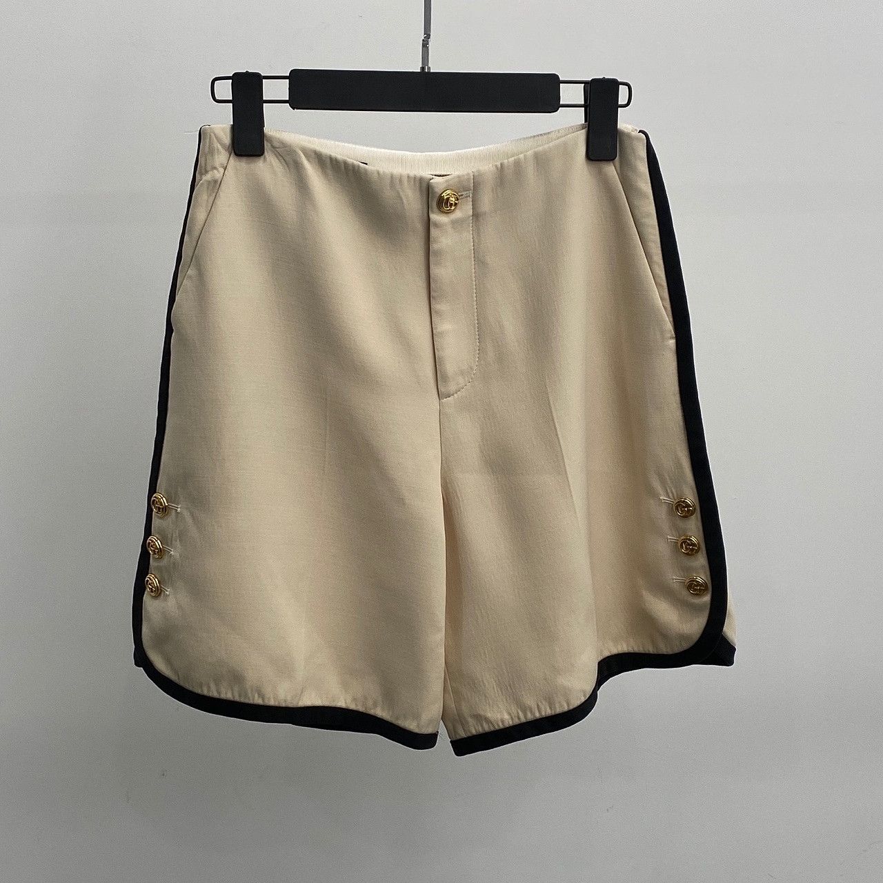 Gucci Gucci Wool Silk Shorts Size 36 Size 25" / US 0 / IT 36 - 1 Thumbnail