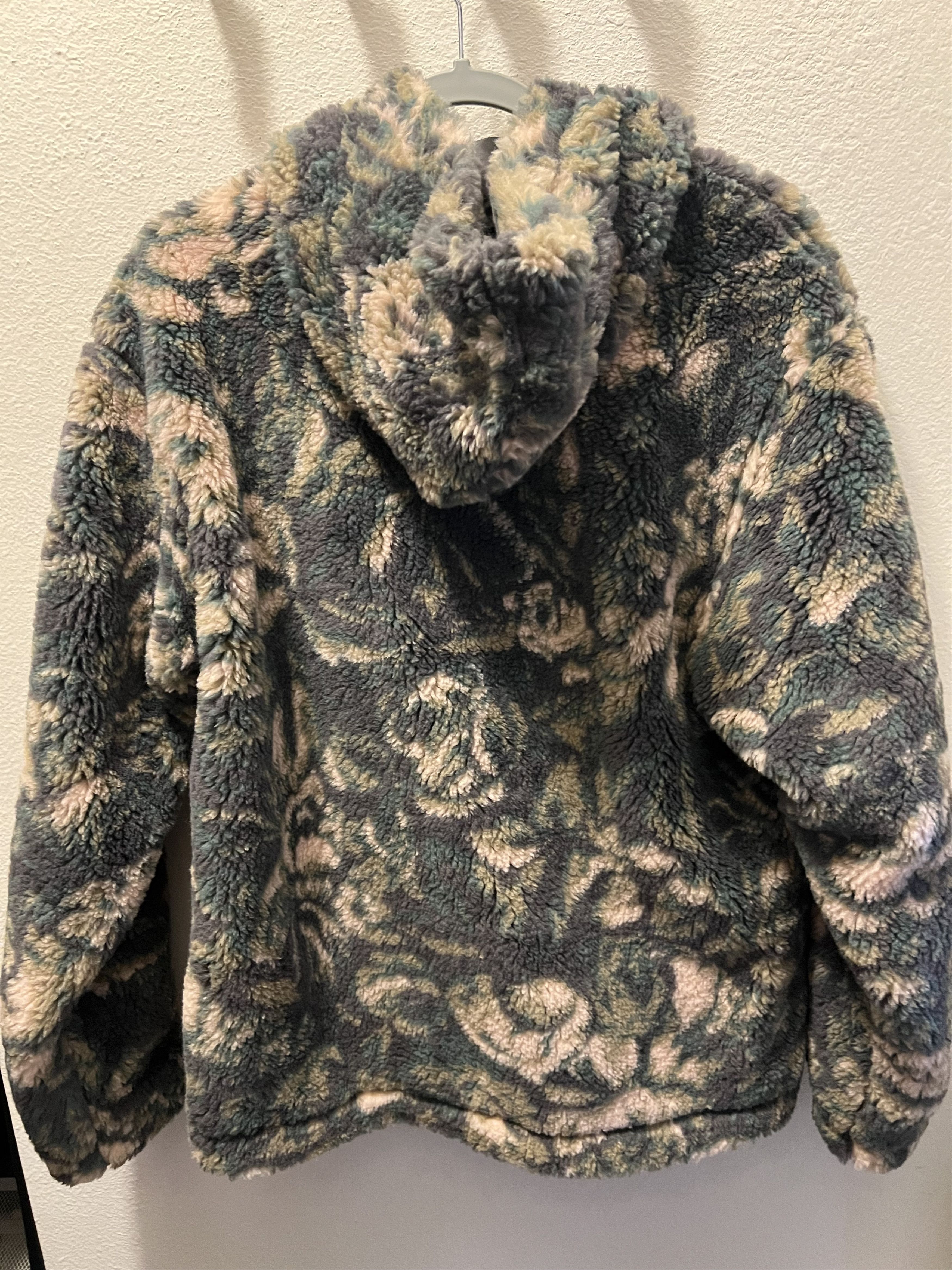 thisisneverthat Floral Faux Fur Jacket Size US S / EU 44-46 / 1 - 2 Thumbnail