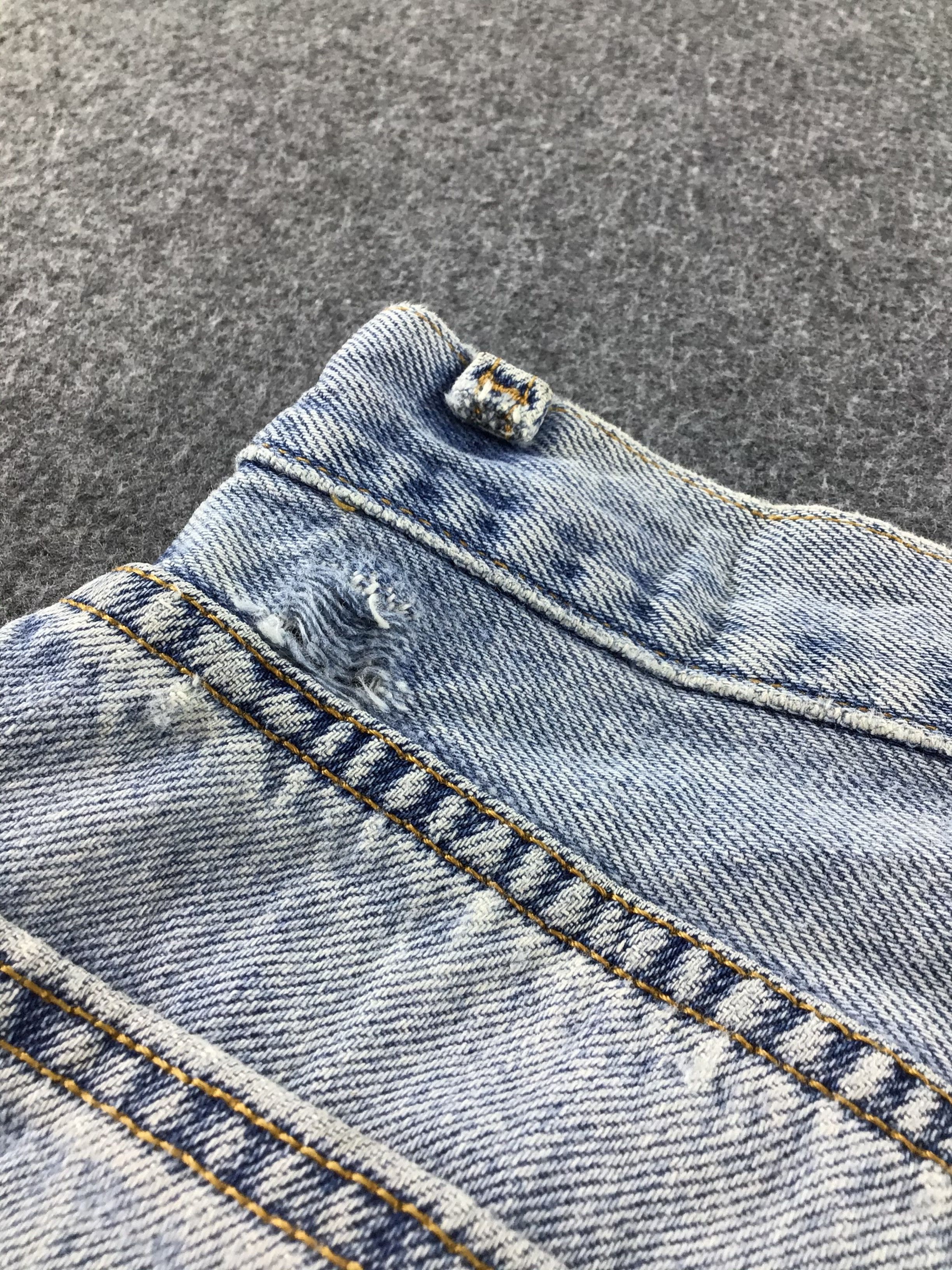 Levi's × Vintage Vintage Levis 560 Jeans-JM203 Size US 33 - 7 Thumbnail