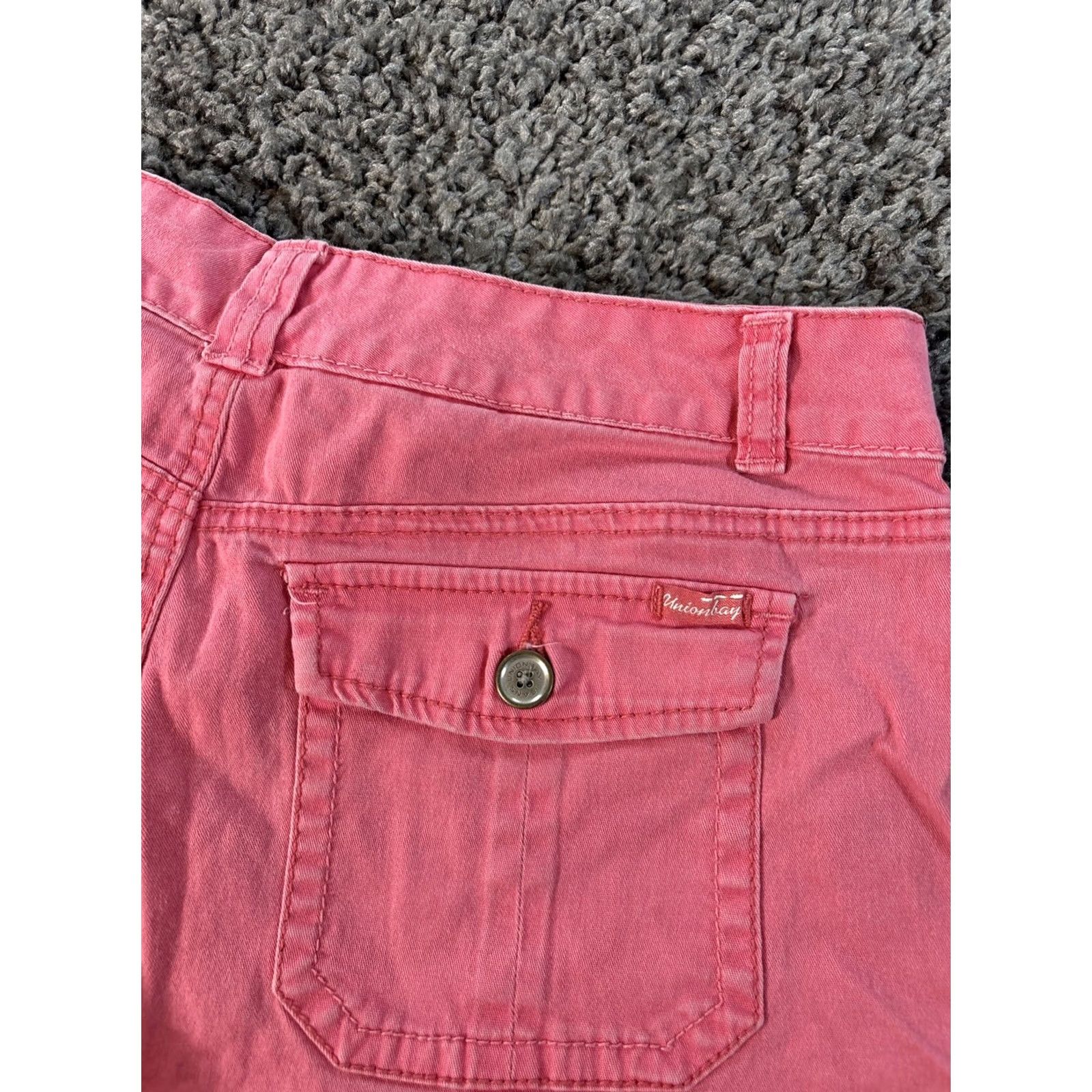 Vintage VINTAGE Union Bay Shorts Womens 28 Pink Denim Cargo Pocket Cut-Off Pockets 90s Y2K Women Size 28" / US 6 / IT 42 - 7 Thumbnail