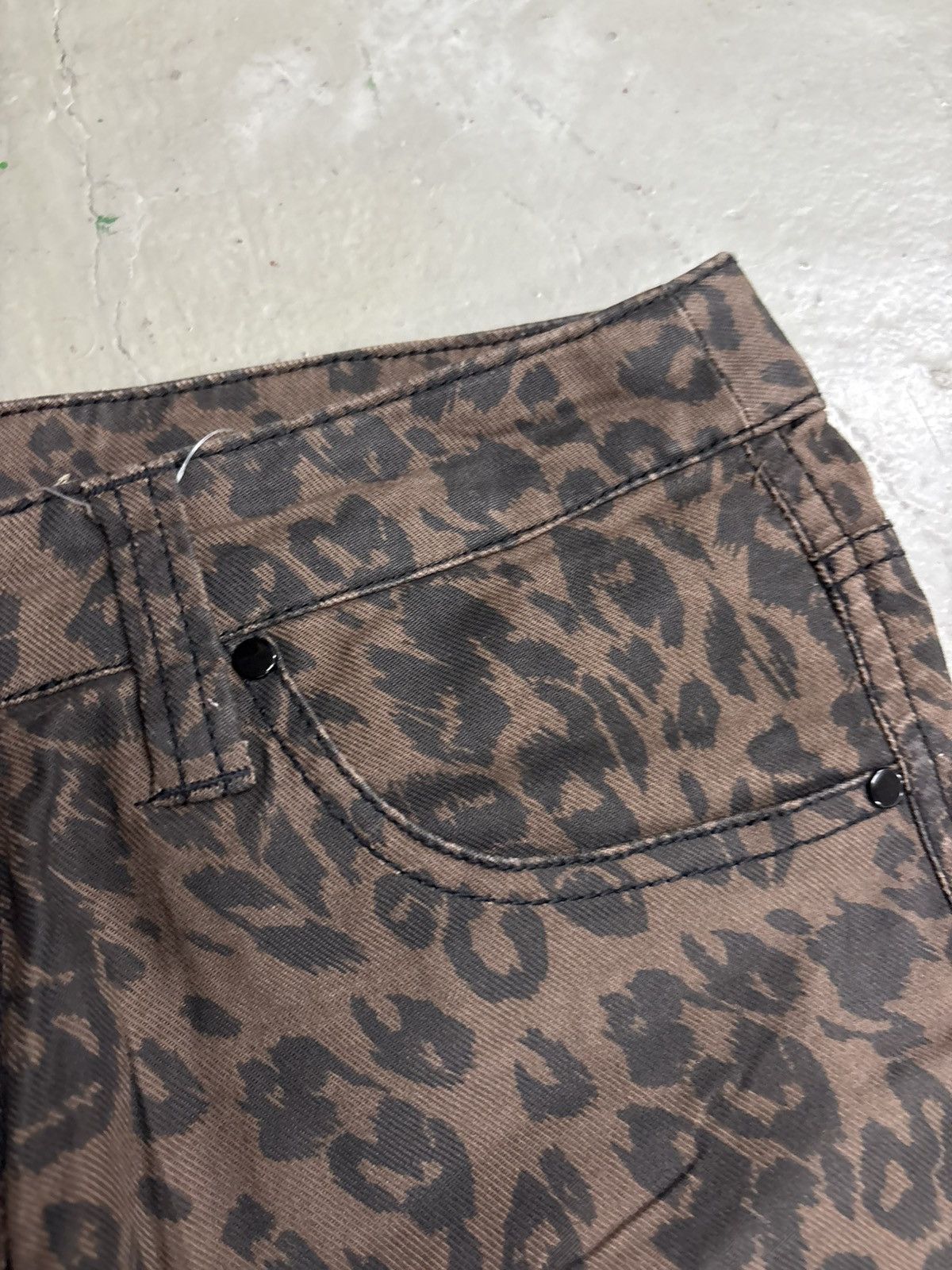 Japanese Brand No Future Slim Leopard Punk Trousers Size US 31 - 9 Thumbnail