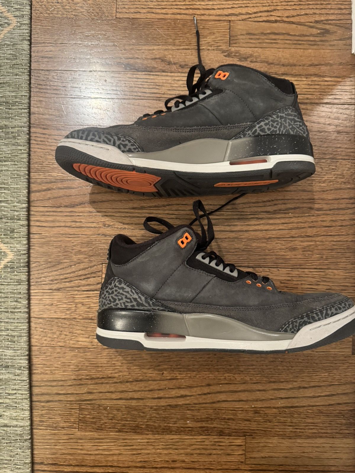 Jordan Brand Jordan 3 Retro Fear Pack (2023) Size US 11 / EU 44 - 2 Thumbnail