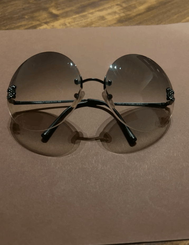 Chanel CHANEL Sunglasses 4056-D Rhinestone 4017 CCLogo Vintage Size ONE SIZE - 1 Thumbnail