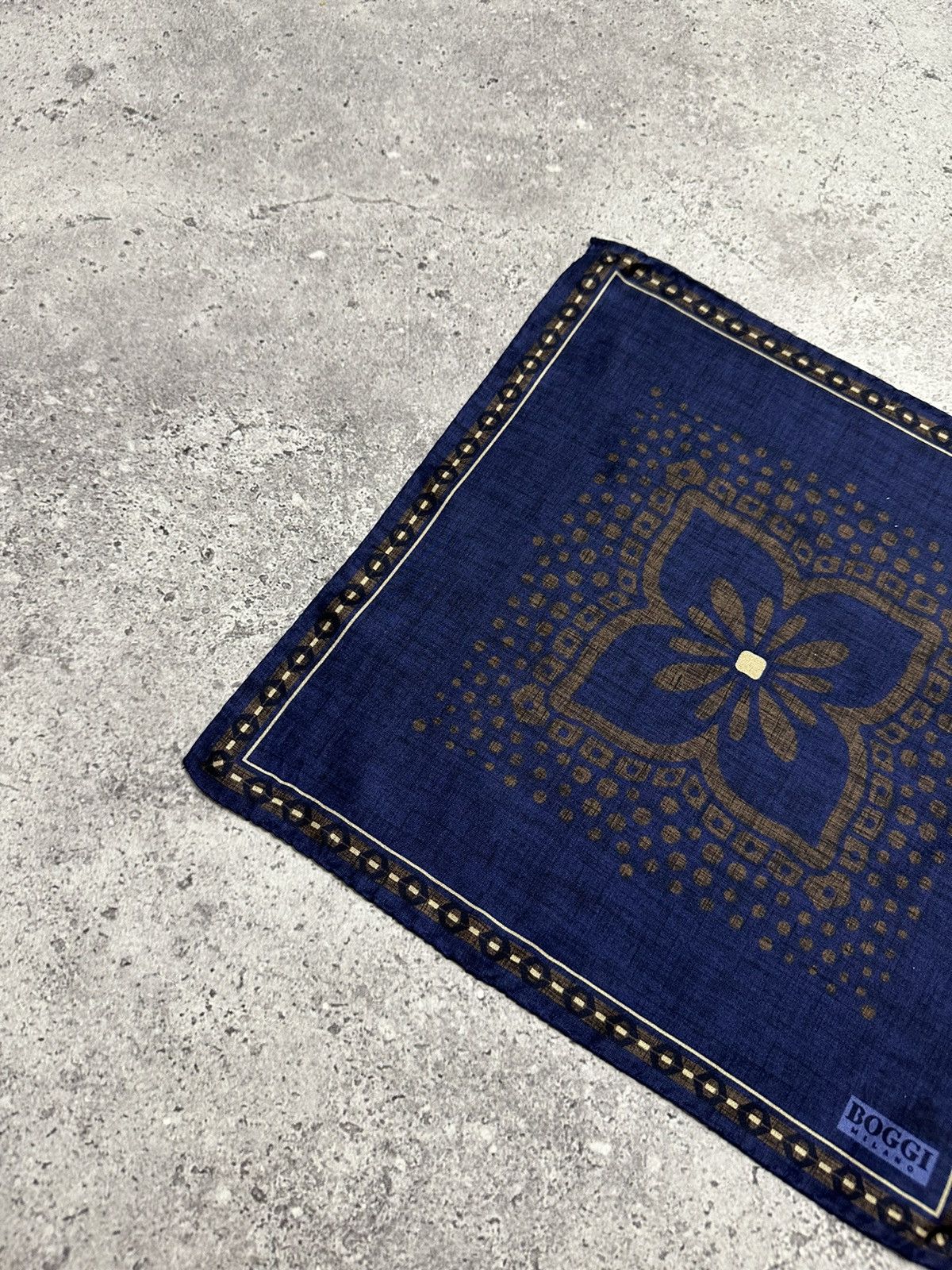 Boggi Boggi Milano Pochette Jacket Pocket Silk Scarf Blue 33 x 33 Size ONE SIZE - 5 Thumbnail
