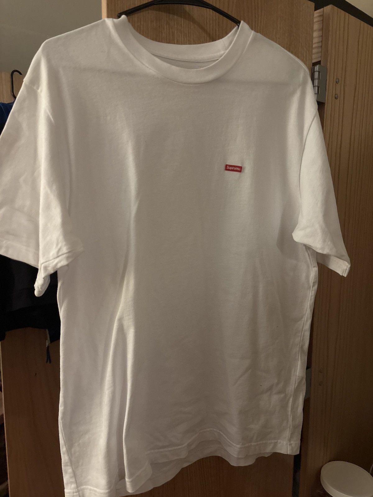 Supreme Supreme small box logo FW24 Size US S / EU 44-46 / 1 - 4 Thumbnail