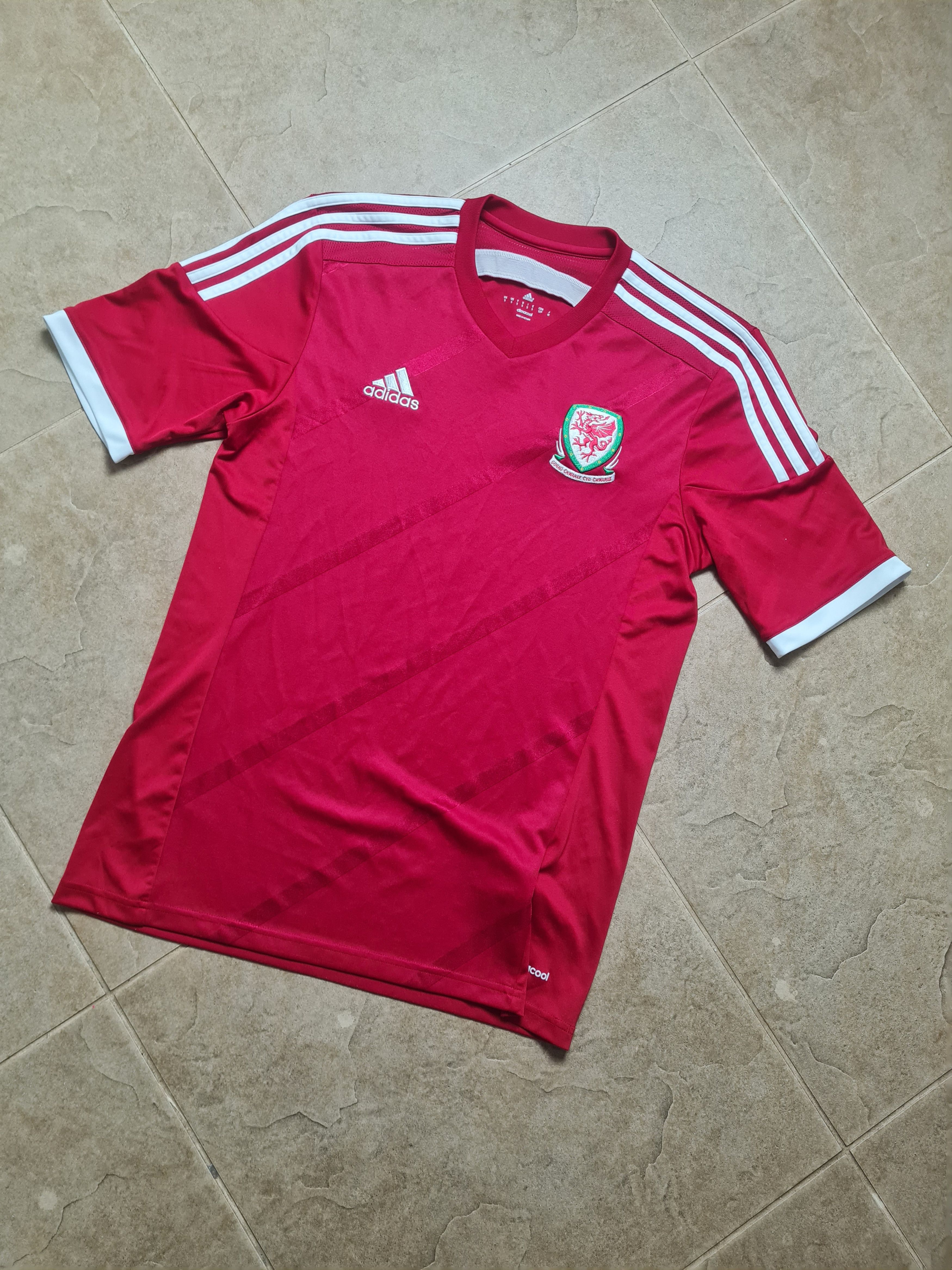 Adidas FOOTBALL SOCCER SHIRT JERSEY ADIDAS MEN'S WALES 2013/2014 Size US S / EU 44-46 / 1 - 6 Thumbnail