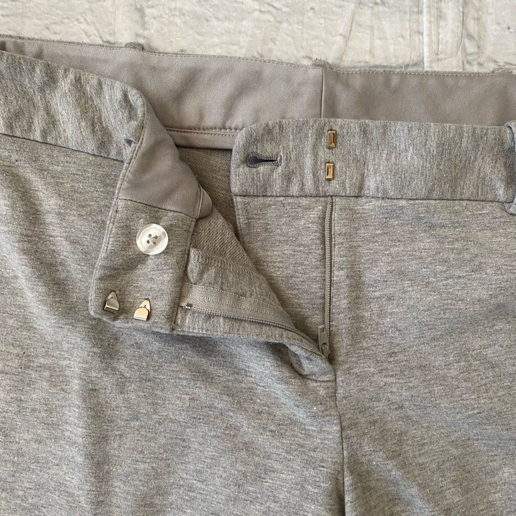 Express Express women 8 cotton blend soft & comfy Capri pants grey Size 30" / US 8 / IT 44 - 4 Thumbnail