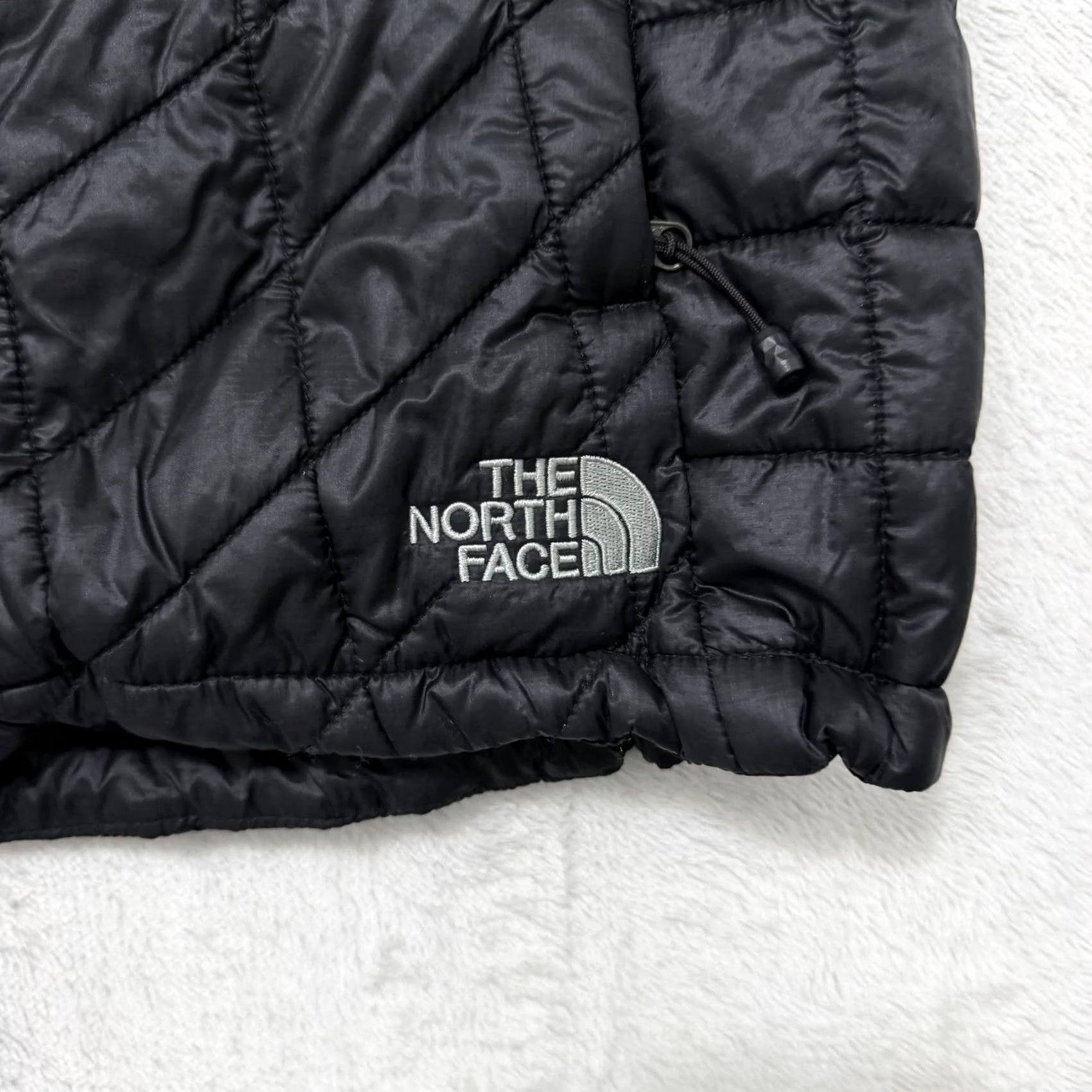 The North Face VINTAGE The North Face Vest Womens Small Black ThermoBall Eco Quilted Full Zip Warm Size S / US 4 / IT 40 - 5 Thumbnail