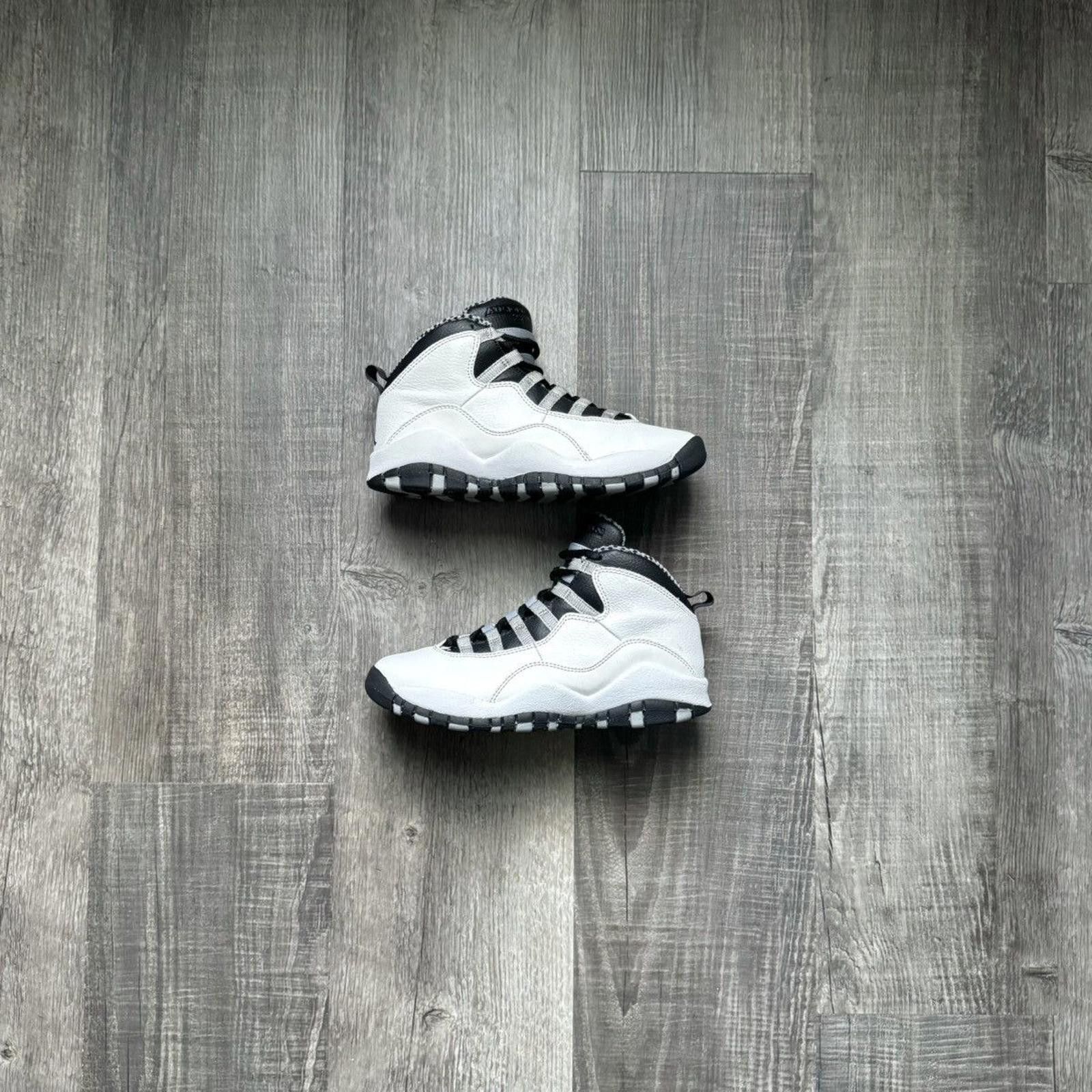 Nike NIKE • JORDAN 10 Retro GS "2013 Steel" (4M) Size US 5 / EU 37 - 1 Thumbnail