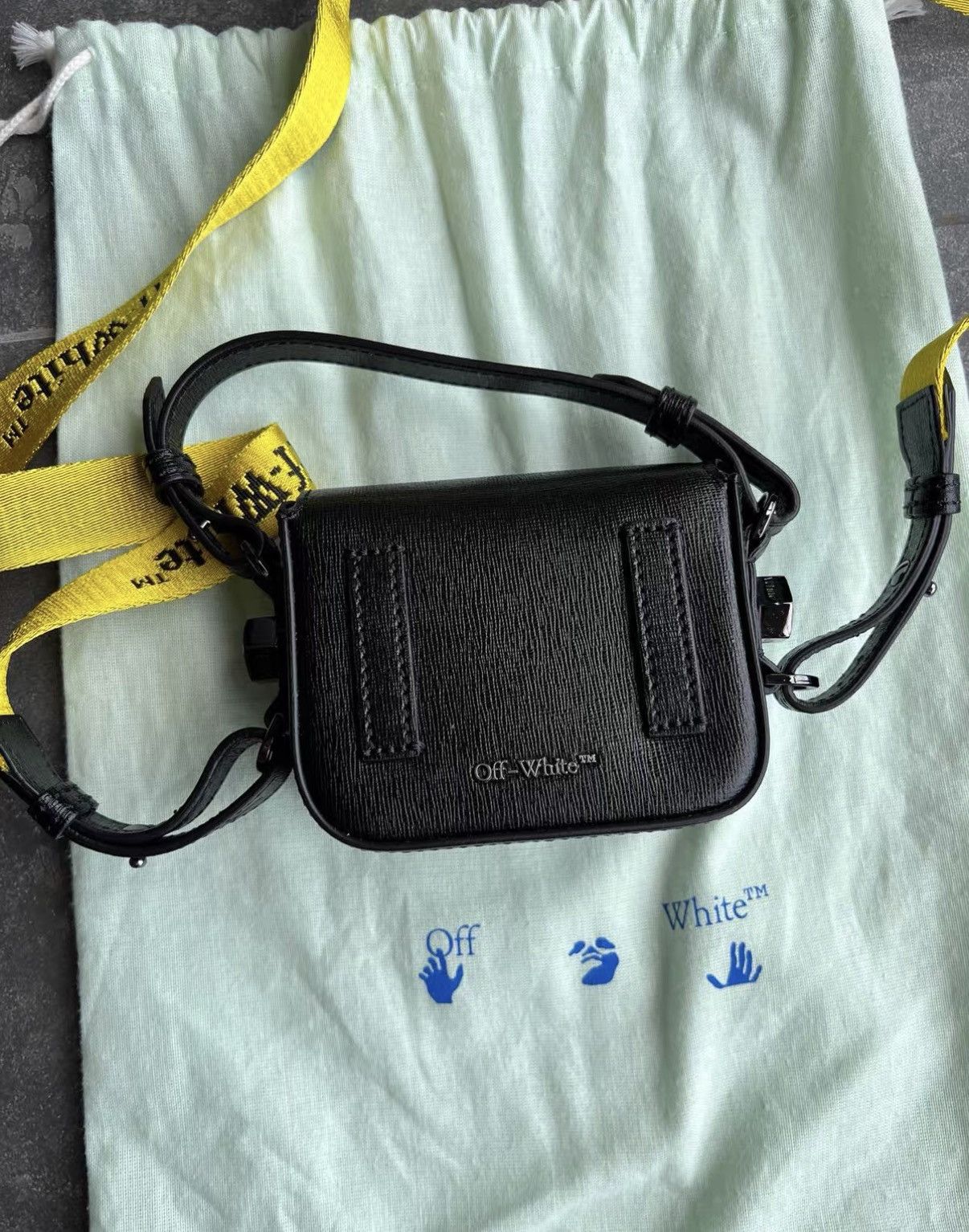 Off-White Off-White Black & White Striped Handbag & Shoulder Bag J42 Size ONE SIZE - 3 Thumbnail