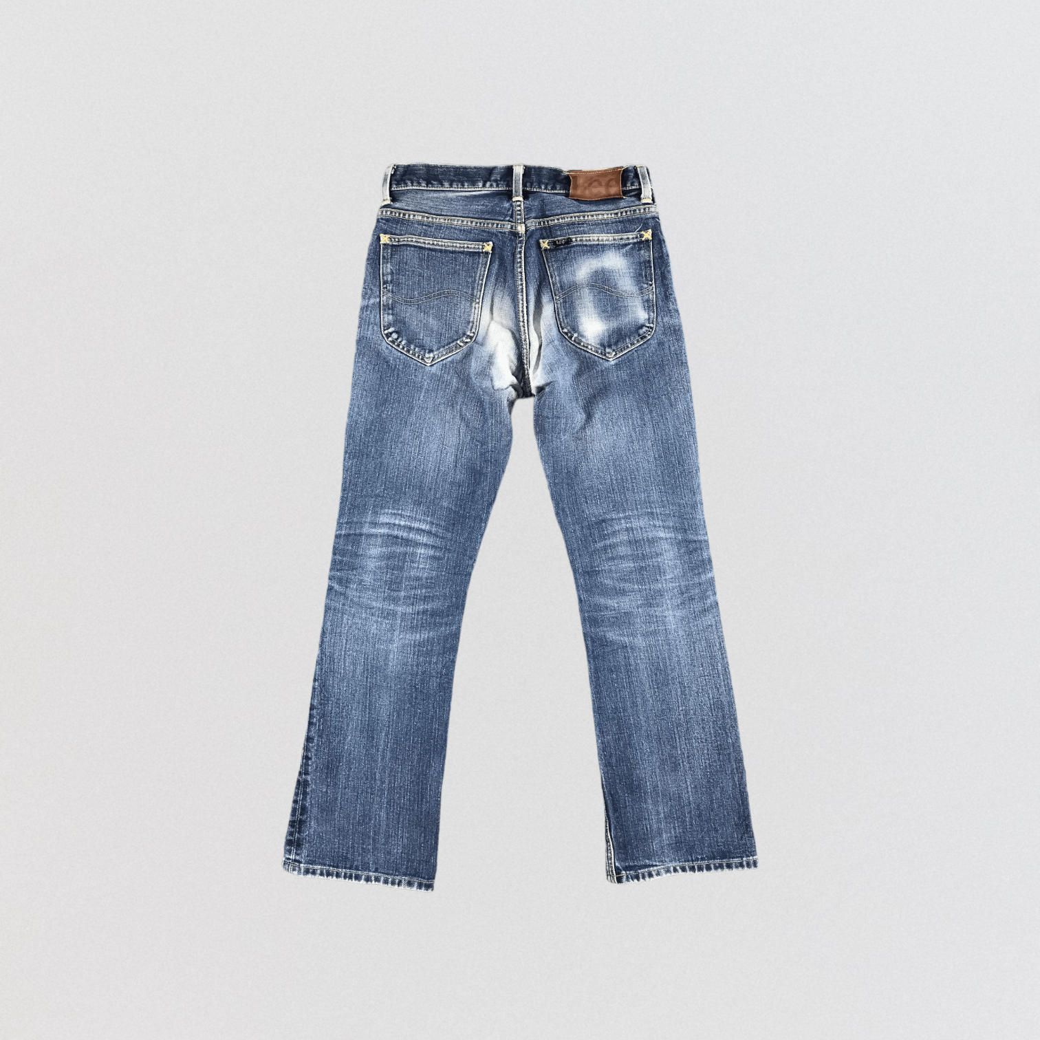 Lee × Vintage Vintage Blue Wash Lee Flare Jeans-JM1910 Size US 26 / EU 42 - 2 Thumbnail
