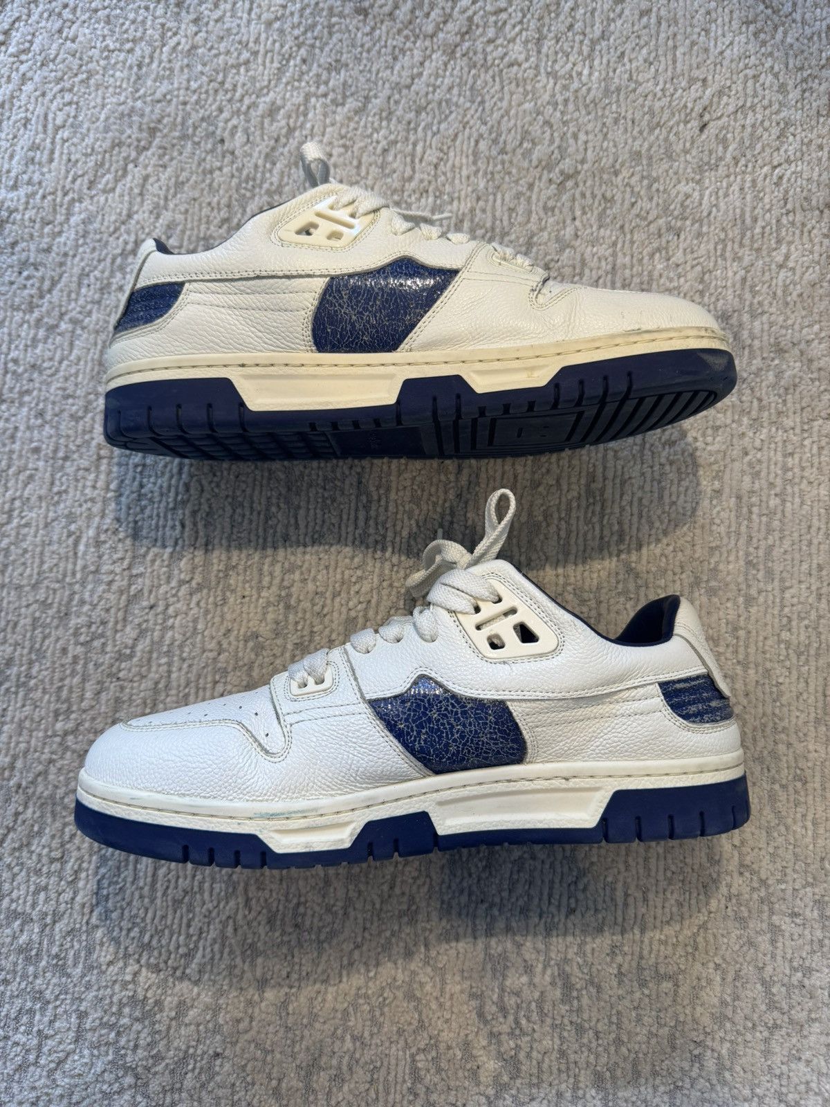 Acne Studios Acne Studios Low Top Pop Sneakers in White Blue Size US 11 / EU 44 - 2 Thumbnail