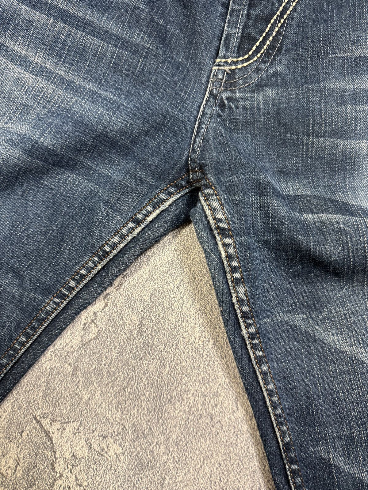 Diesel Y2K Vintage Diesel Jeans Big D Logo Distressed Baggy japan Size US 34 / EU 50 - 9 Thumbnail