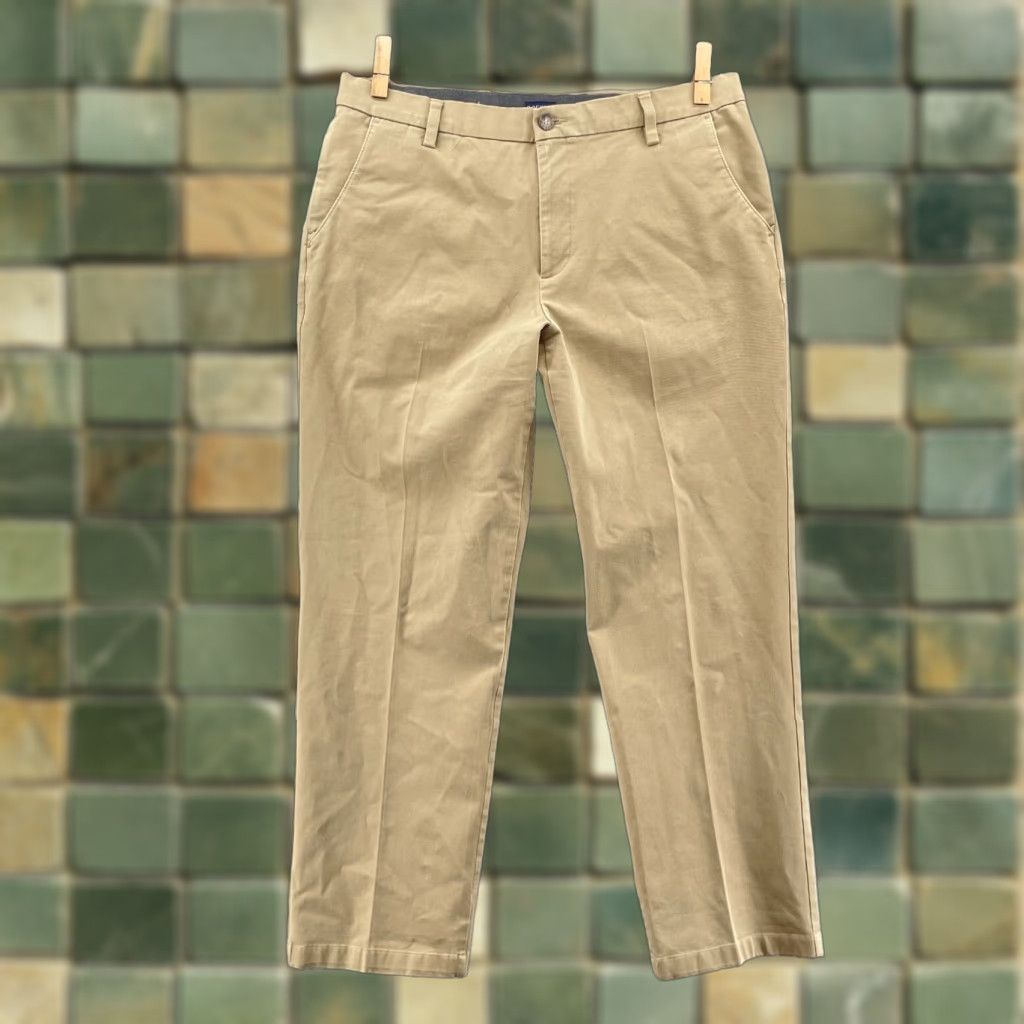 Dockers DOCKERS Pants Mens Khaki Classic Fit 37x30 Minimalist Workwear A Casual Outdoor 90s Style Baggy Utility Jeans Beiges Womens Men? Size US 37 - 1 Thumbnail