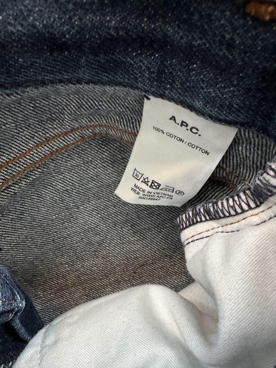 A.P.C. New Standard Size US 32 / EU 48 - 4 Thumbnail