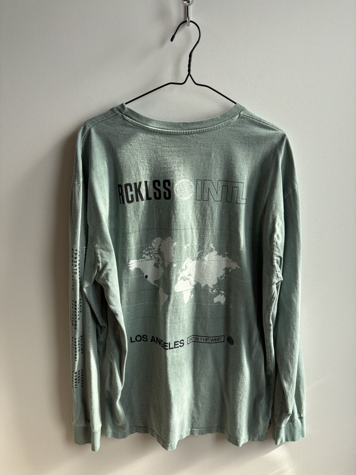 Young And Reckless Streetwear Hype Young and Reckless Long Sleeve T-shirt Size US L / EU 52-54 / 3 - 7 Thumbnail