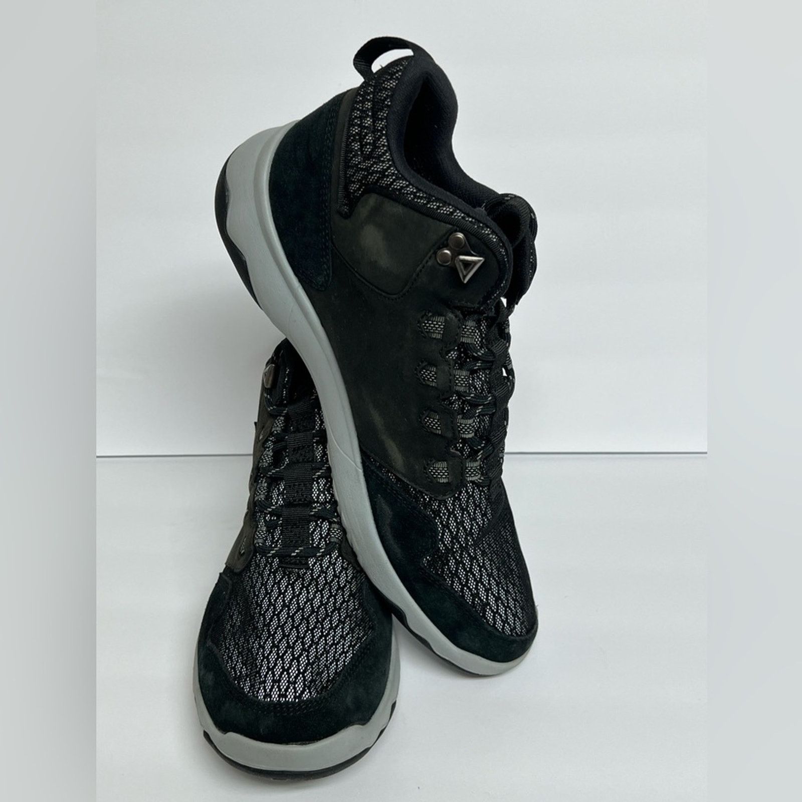 Teva Teva Arrowood Lux Mid Waterproof Hiking Boots Men’s 11.5 Size US 11.5 / EU 44-45 - 3 Thumbnail