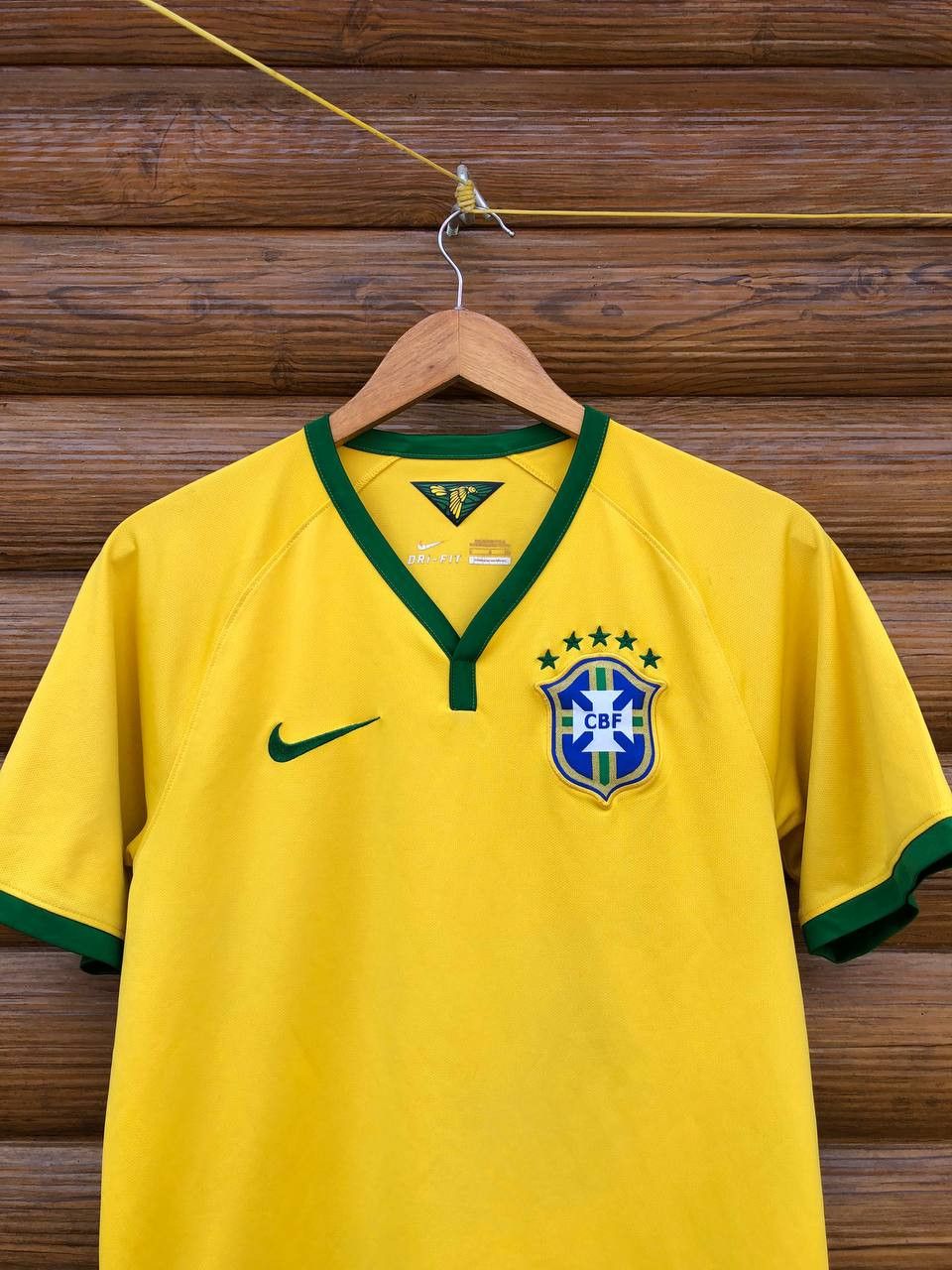 Nike BRASIL HOME FOOTBALL SHIRT SOCCER JERSEY NIKE Size US S / EU 44-46 / 1 - 3 Thumbnail