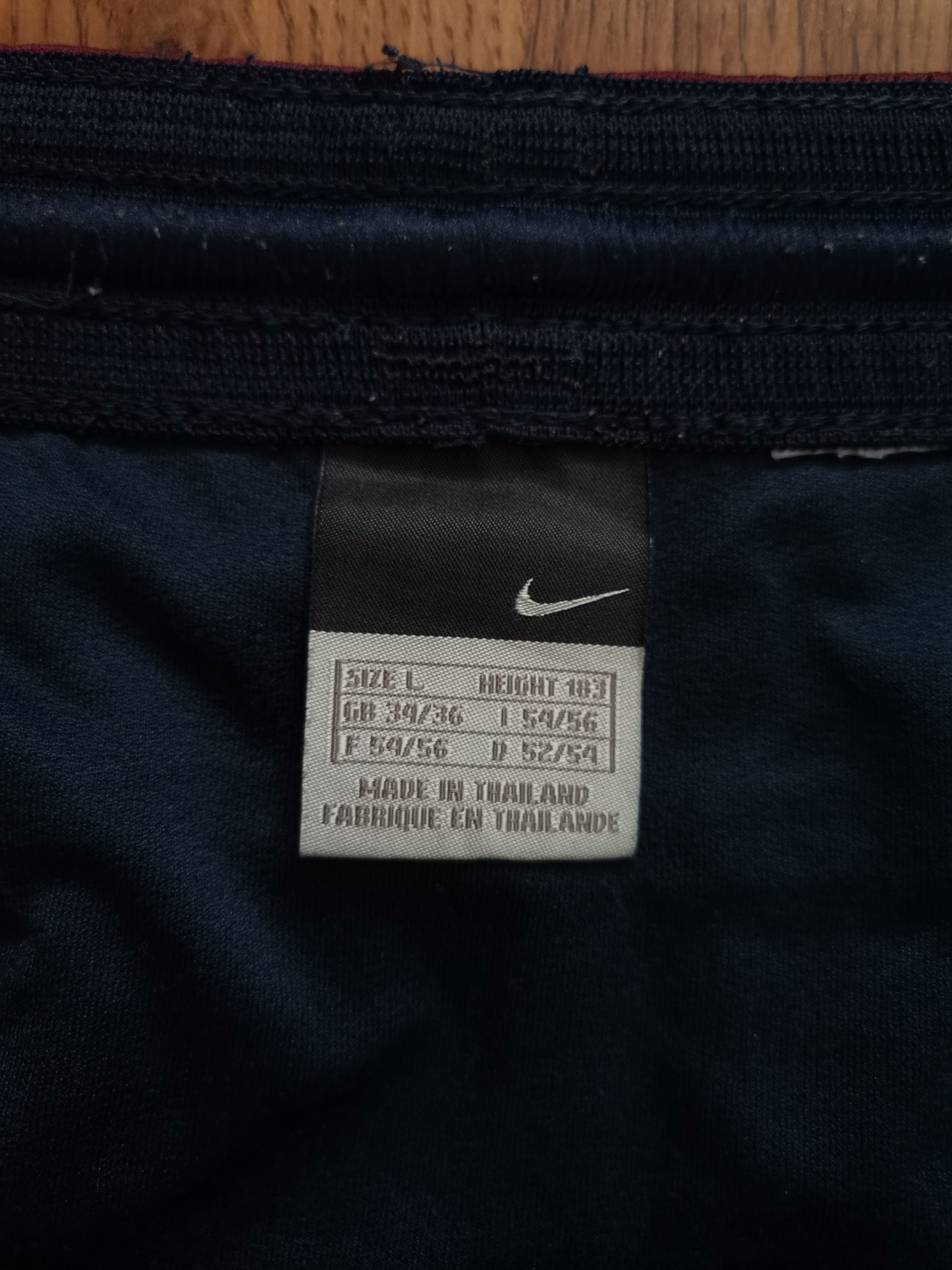 Nike Vintage Nike Shorts Size US 34 / EU 50 - 3 Thumbnail