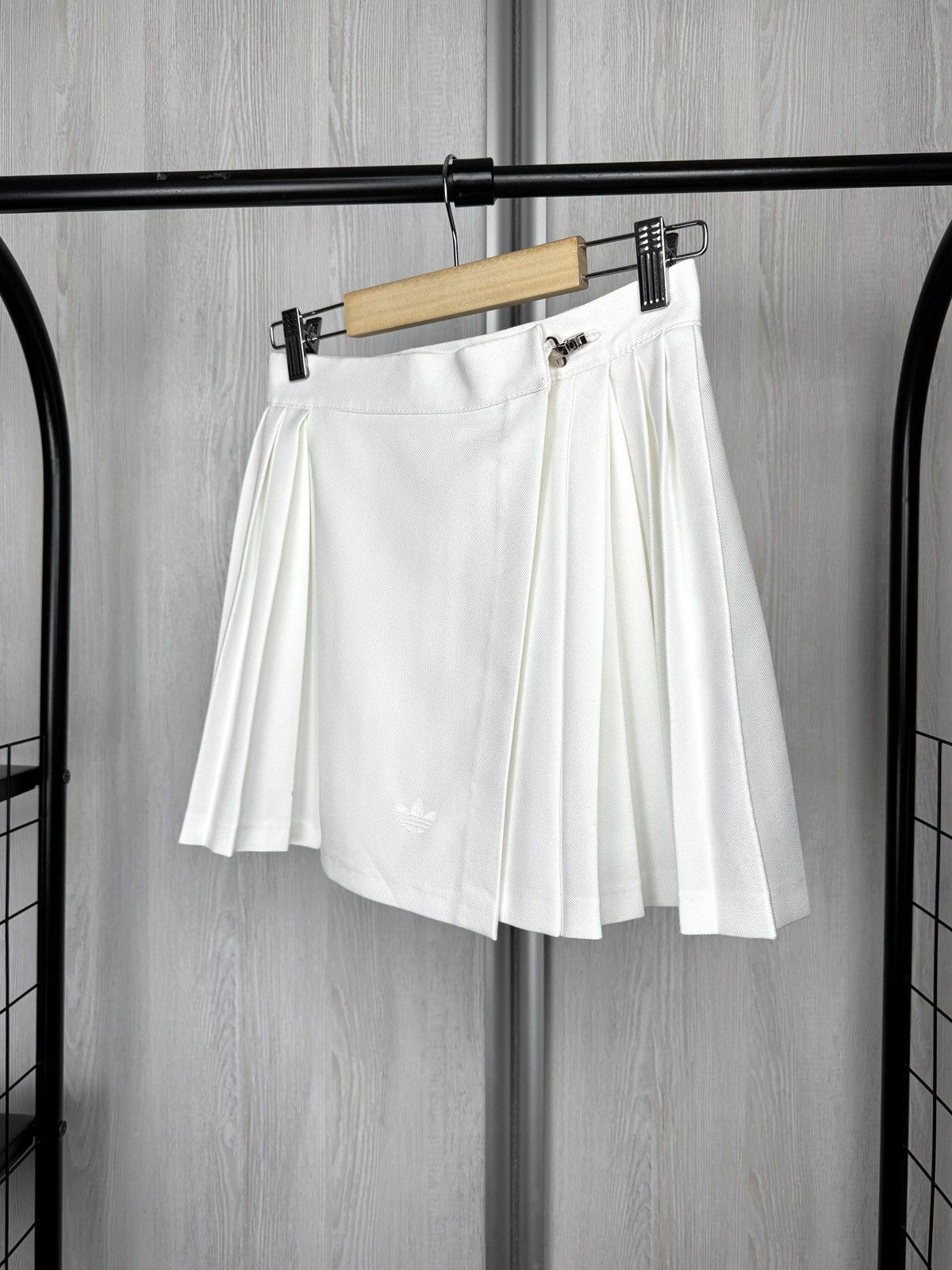 Adidas Adidas Vintage Pleated Retro Tennis Skirt Made In Yugoslavia Size 30" / US 8 / IT 44 - 3 Thumbnail