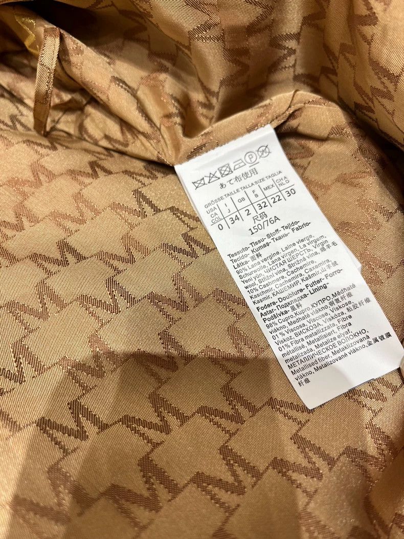 Max Mara Max Mara A timeless classic in classic colours Size S / US 4 / IT 40 - 9 Thumbnail