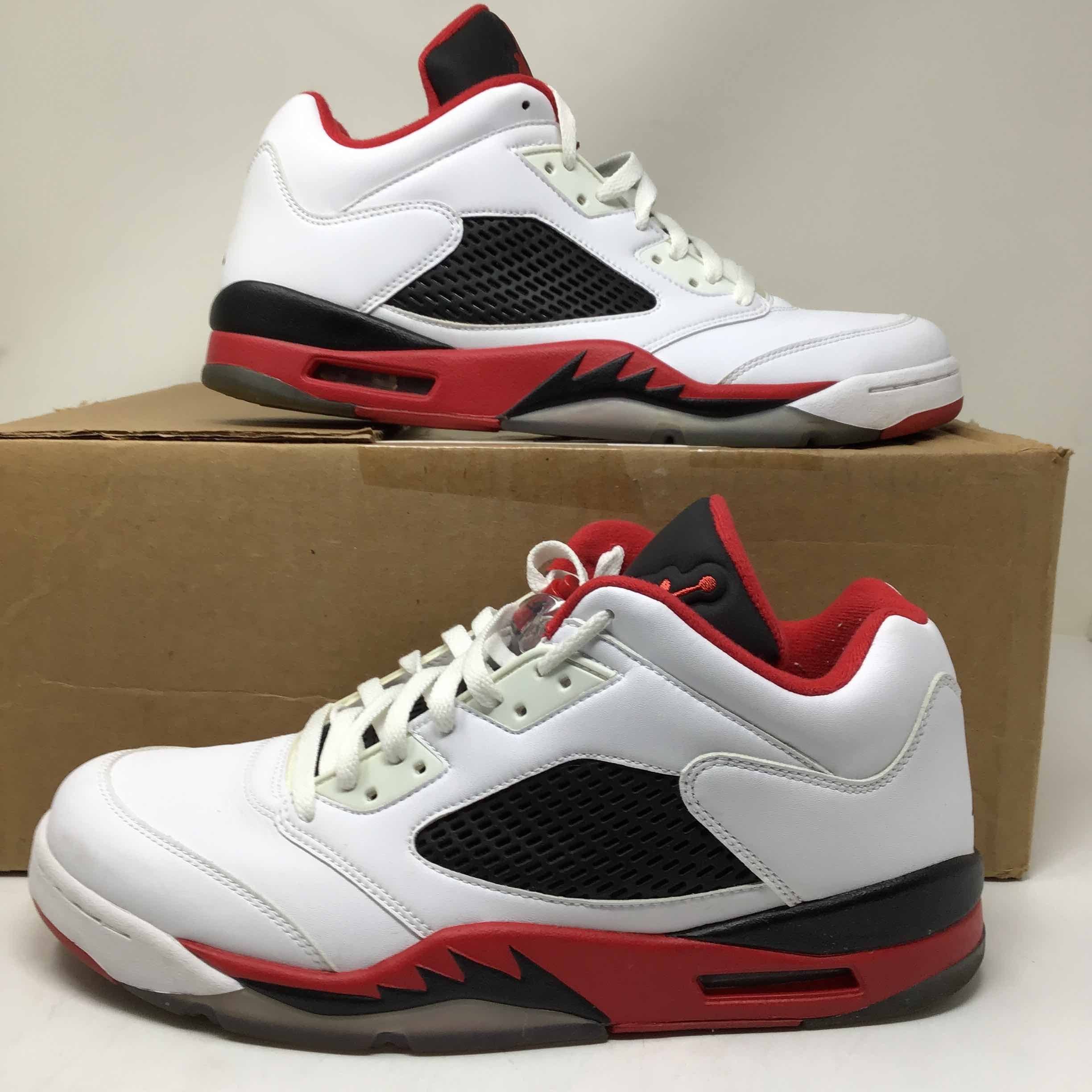 Nike Air Jordan 5 Retro 2016 Low Fire Red, Size 11 819171-101 Air Jordan 5 Retro Low  main image 2