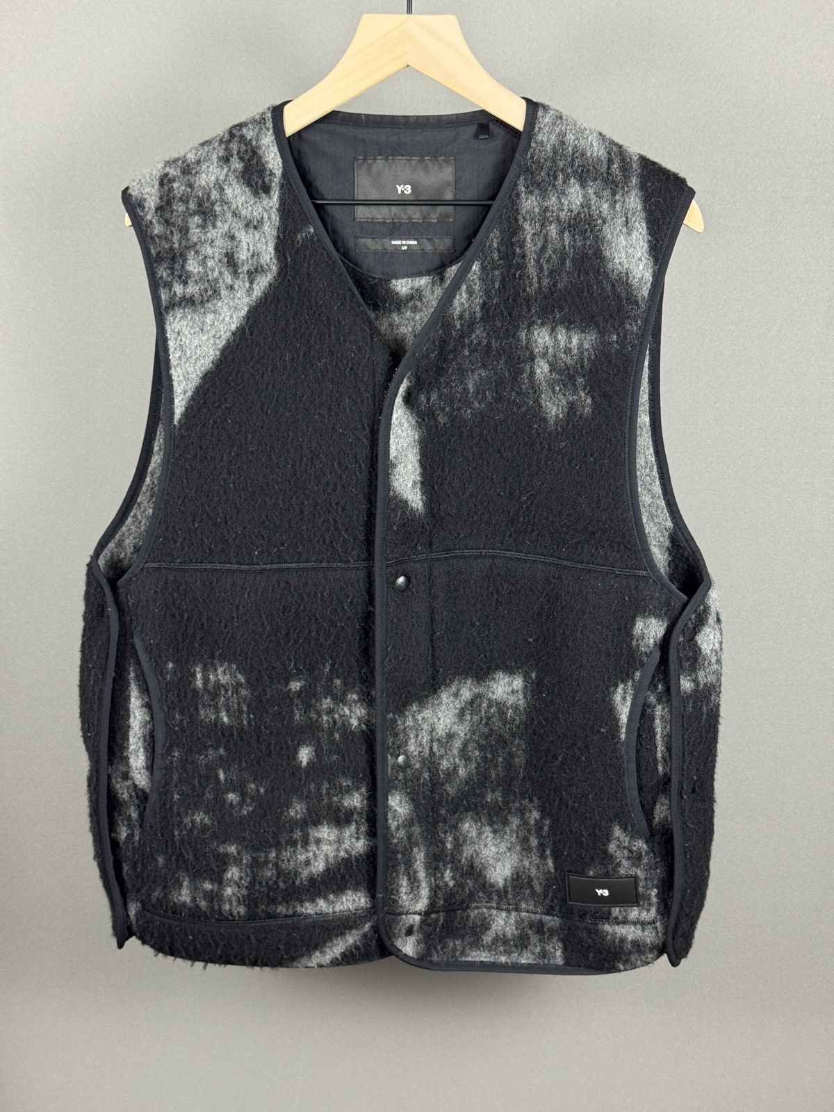 Yohji Yamamoto Y-3 Graphic-Print Wool-Blend Gilet in black and heather grey Size US M / EU 48-50 / 2 - 2 Thumbnail