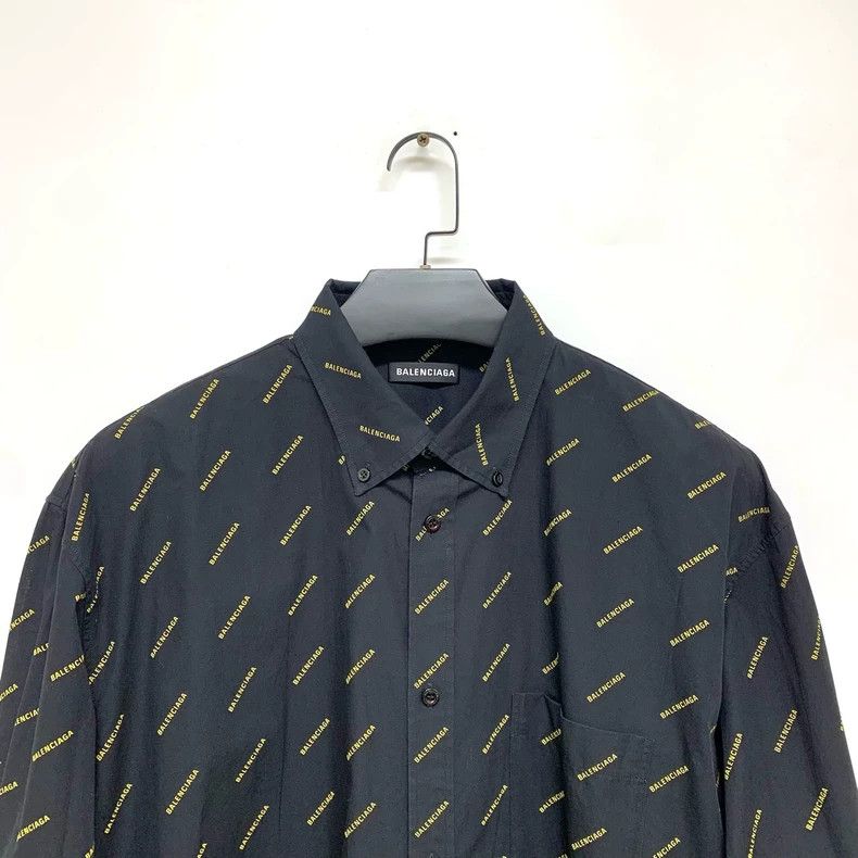 Balenciaga Balenciaga Bullet screen full of shirt 2504-Nextarrow Size US XXS / EU 40 - 5 Thumbnail