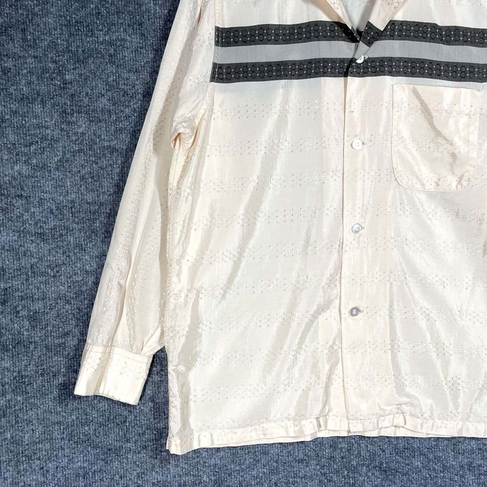 Van Heusen VINTAGE Van Heusen Loop Collar Shirt Mens M Beige Silk Rockabilly 1950s 50s Long Sleeve Button-Front Size US M / EU 48-50 / 2 - 3 Thumbnail