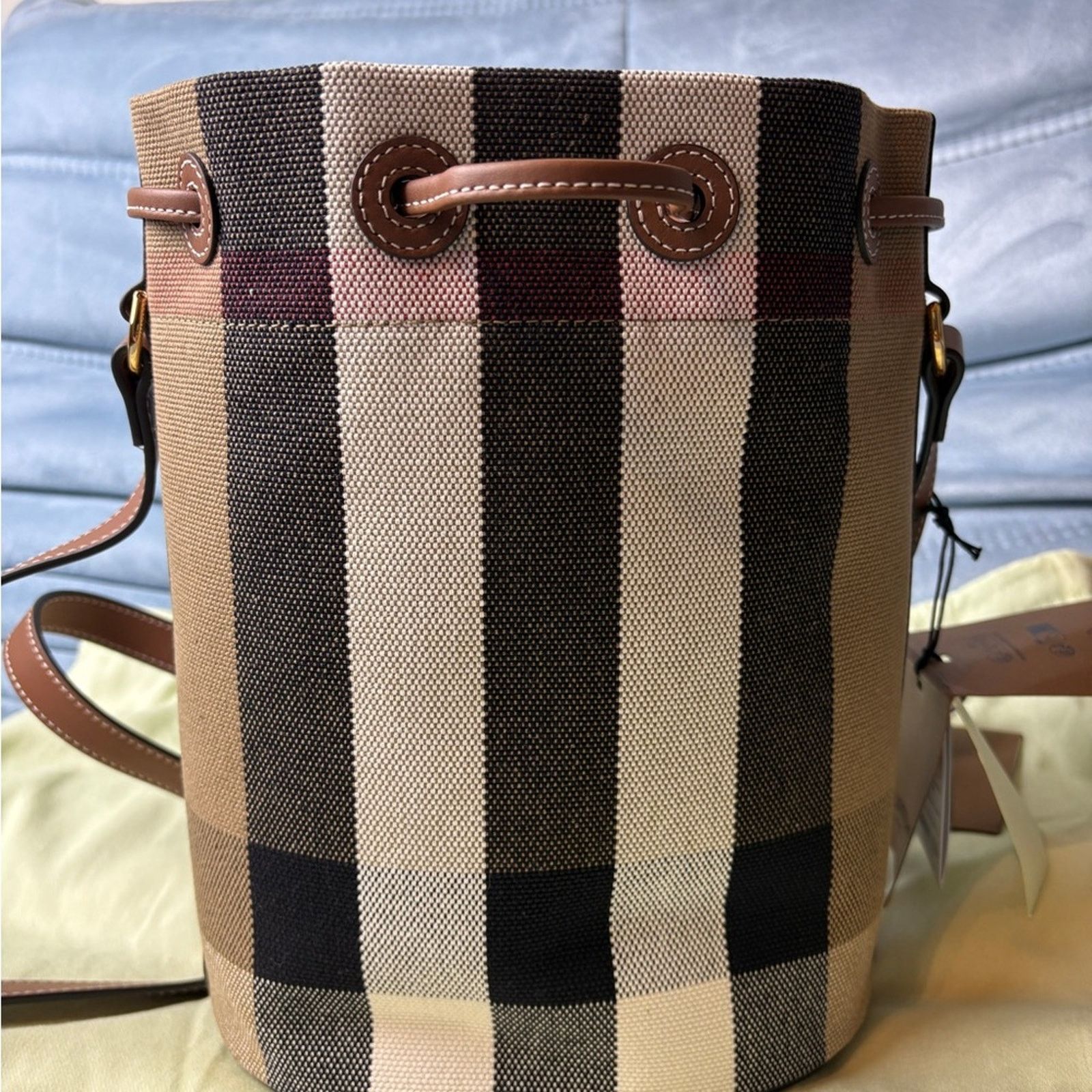 Burberry Burberry Checkered Bucket Bag NWT Size ONE SIZE - 7 Thumbnail