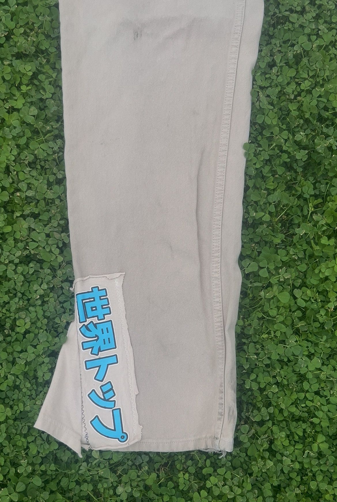 Calvin Klein Y2k baggie jeans with flare at bottom Size US 33 - 4 Thumbnail