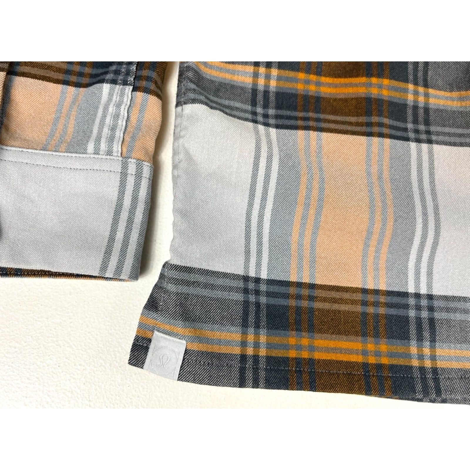 Lululemon Lululemon Masons Peak Flannel Shirt Shadow Plaid Sz M Men’s Button-Up Long Sleeve Size US M / EU 48-50 / 2 - 6 Thumbnail